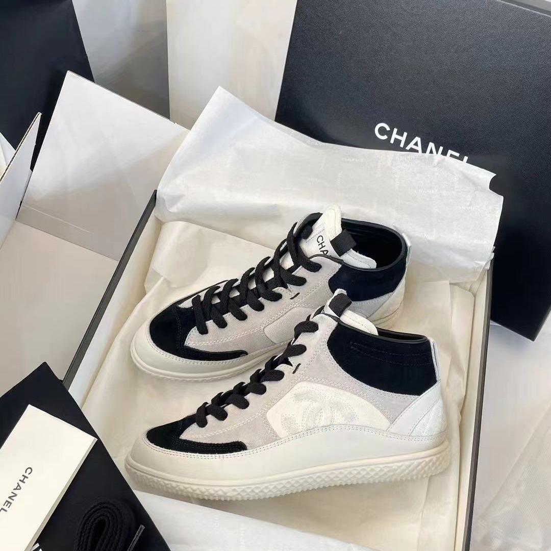 CHANEL 2025N滑雪系列黑白熊貓高幫運動鞋