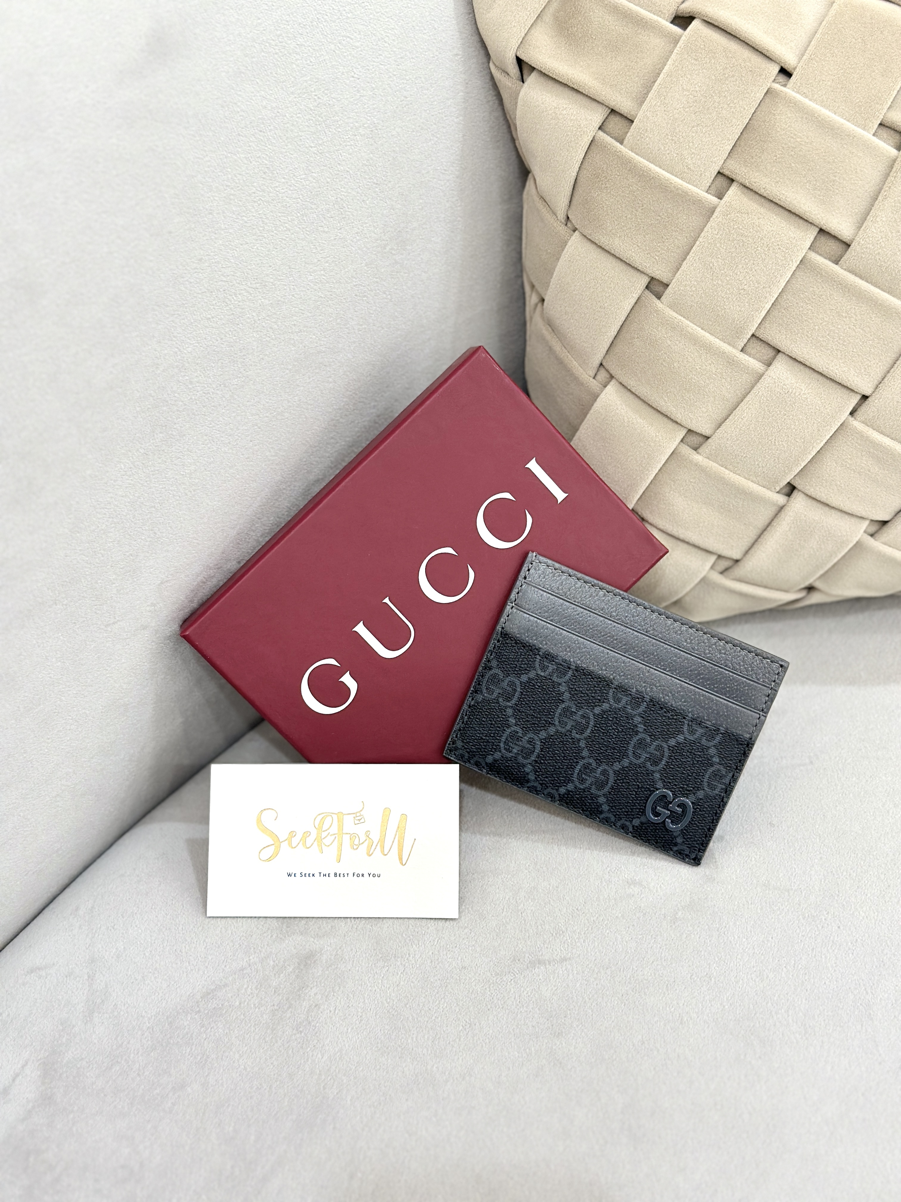 GUCCI Grey Trim GG Card Case