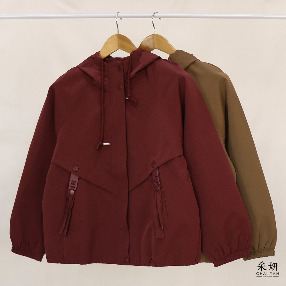 垂線雙口袋連帽拉繩防風外套