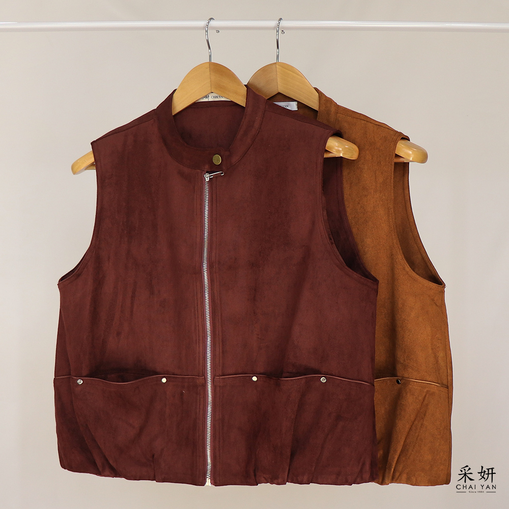 平口袋麂皮圓領壓釦背心