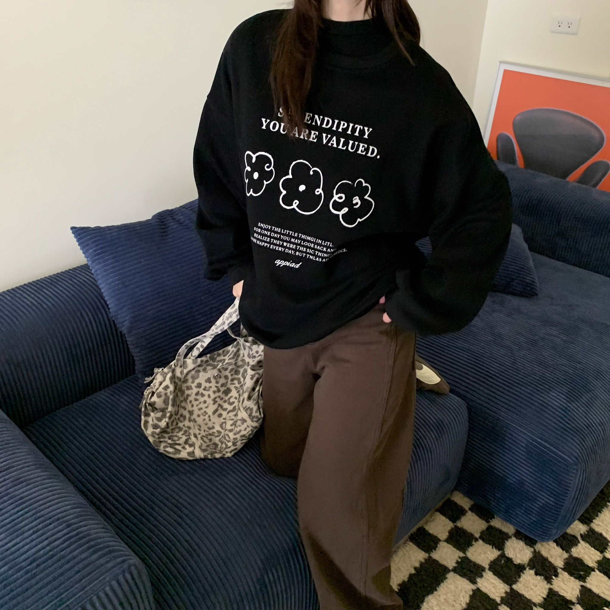 ISA_TRIPLE the CUTENESS! 三朵小花塗鴉大學TEE_51122