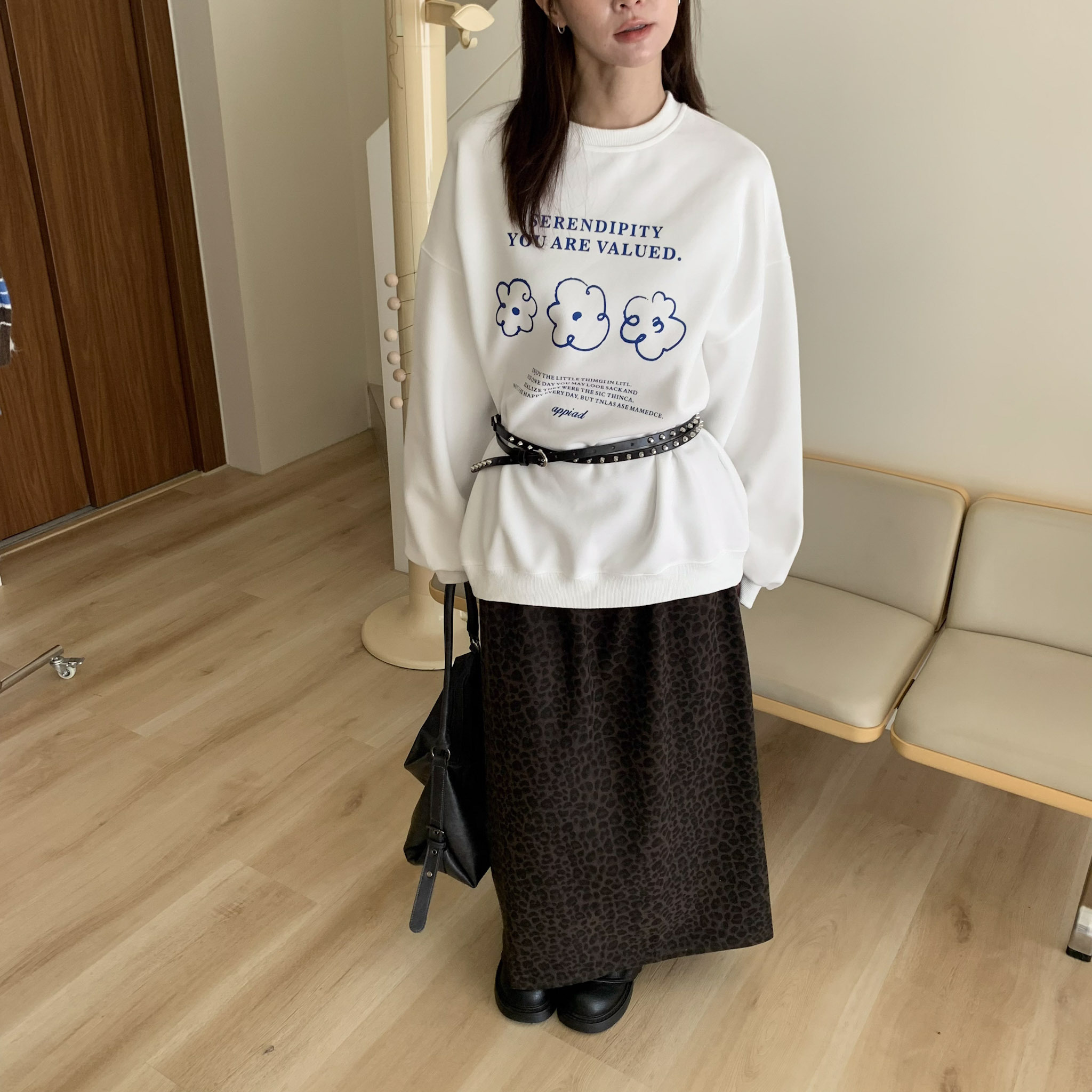 ISA_TRIPLE the CUTENESS! 三朵小花塗鴉大學TEE_51122