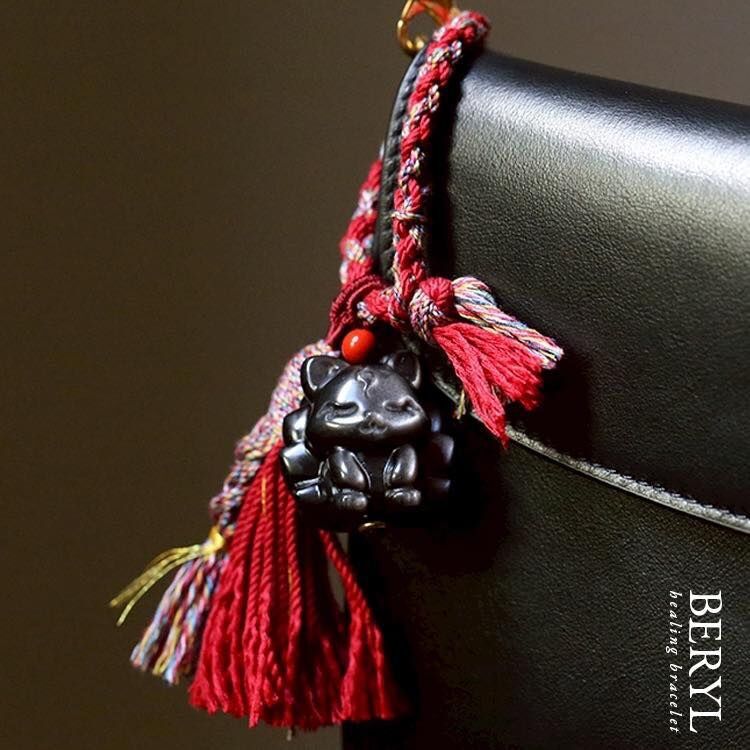 母娘降尊開光加持的九尾狐五色繩掛件