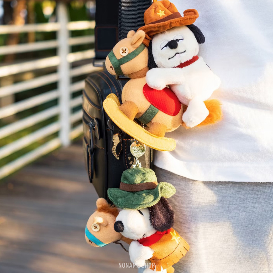 SNOOPY PEANUTS OLAF 馬年限定 歐拉夫 吊飾 娃娃 兩款