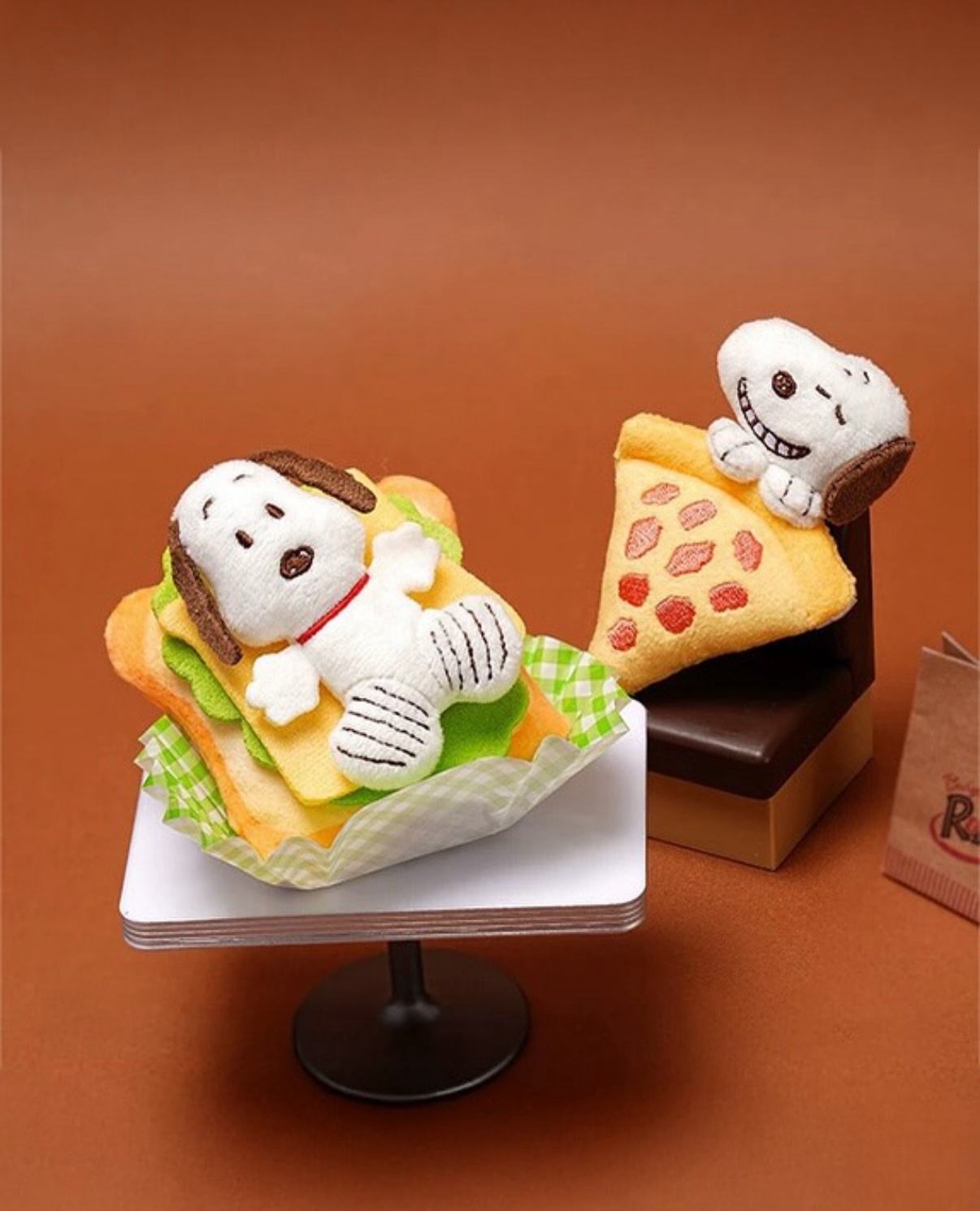 本週限時接單!! SNOOPY 史努比 正版授權 烘焙工坊 毛絨冰箱貼 磁吸 麵包 盲盒 6+1款(任買兩件711免運)/預購