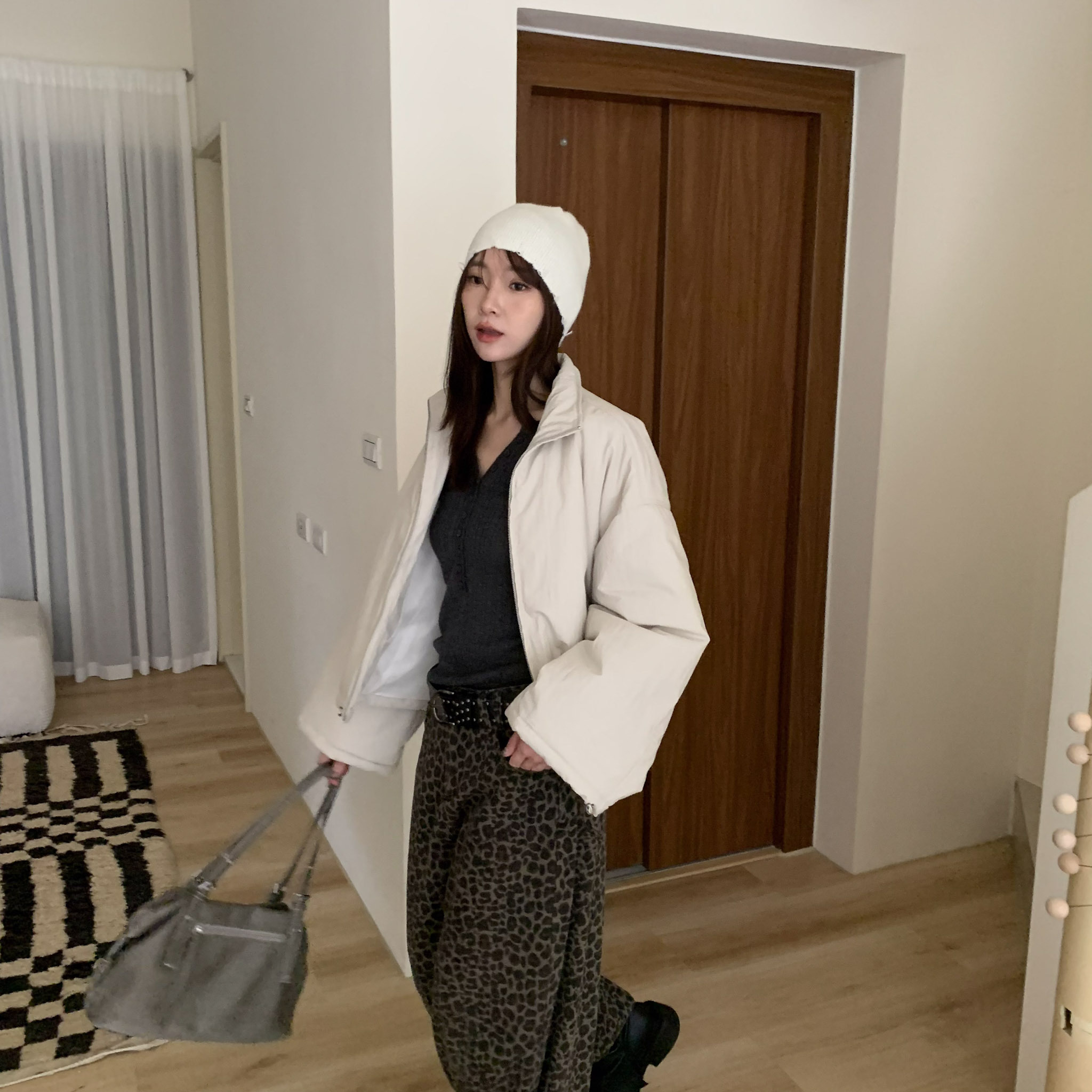 ISA_率性反差 (可縮!)寬袖剪裁翻領鋪棉外套_51219