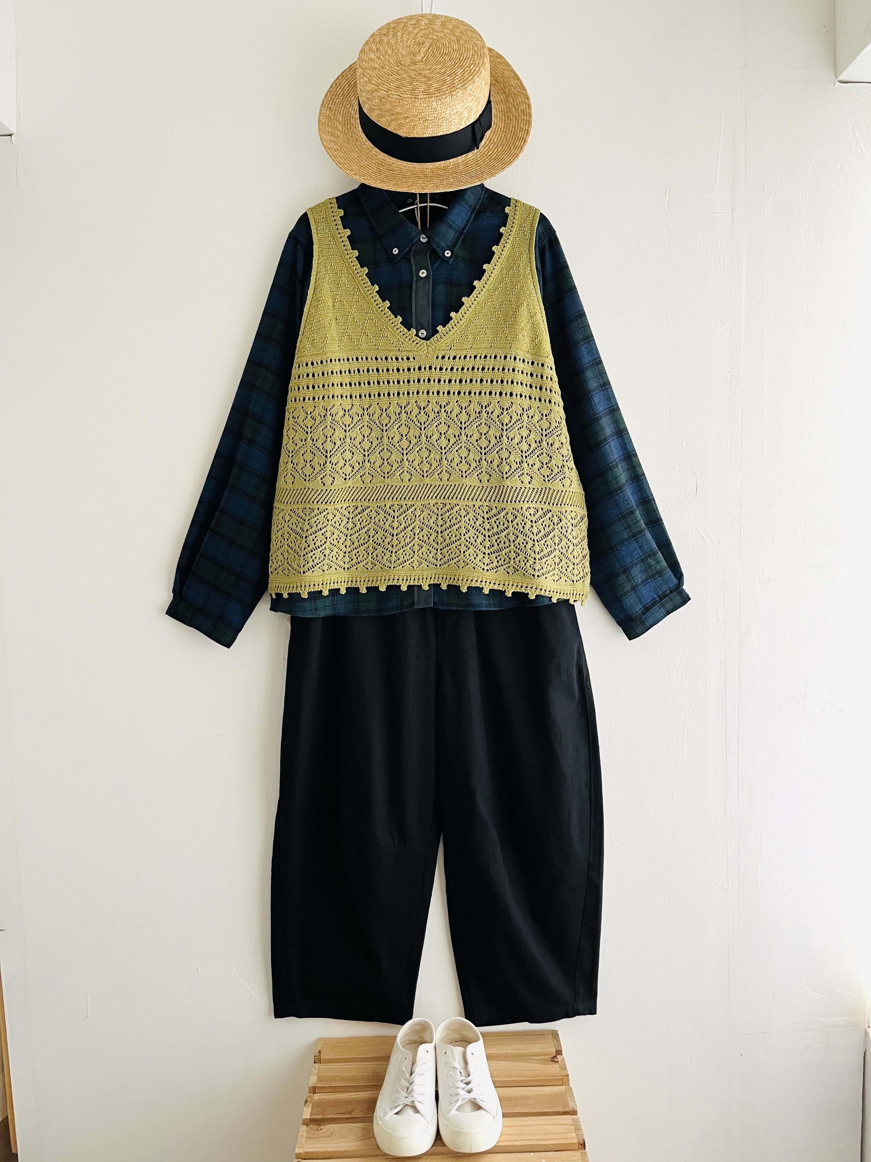 GENTIL綠色針織通花背心