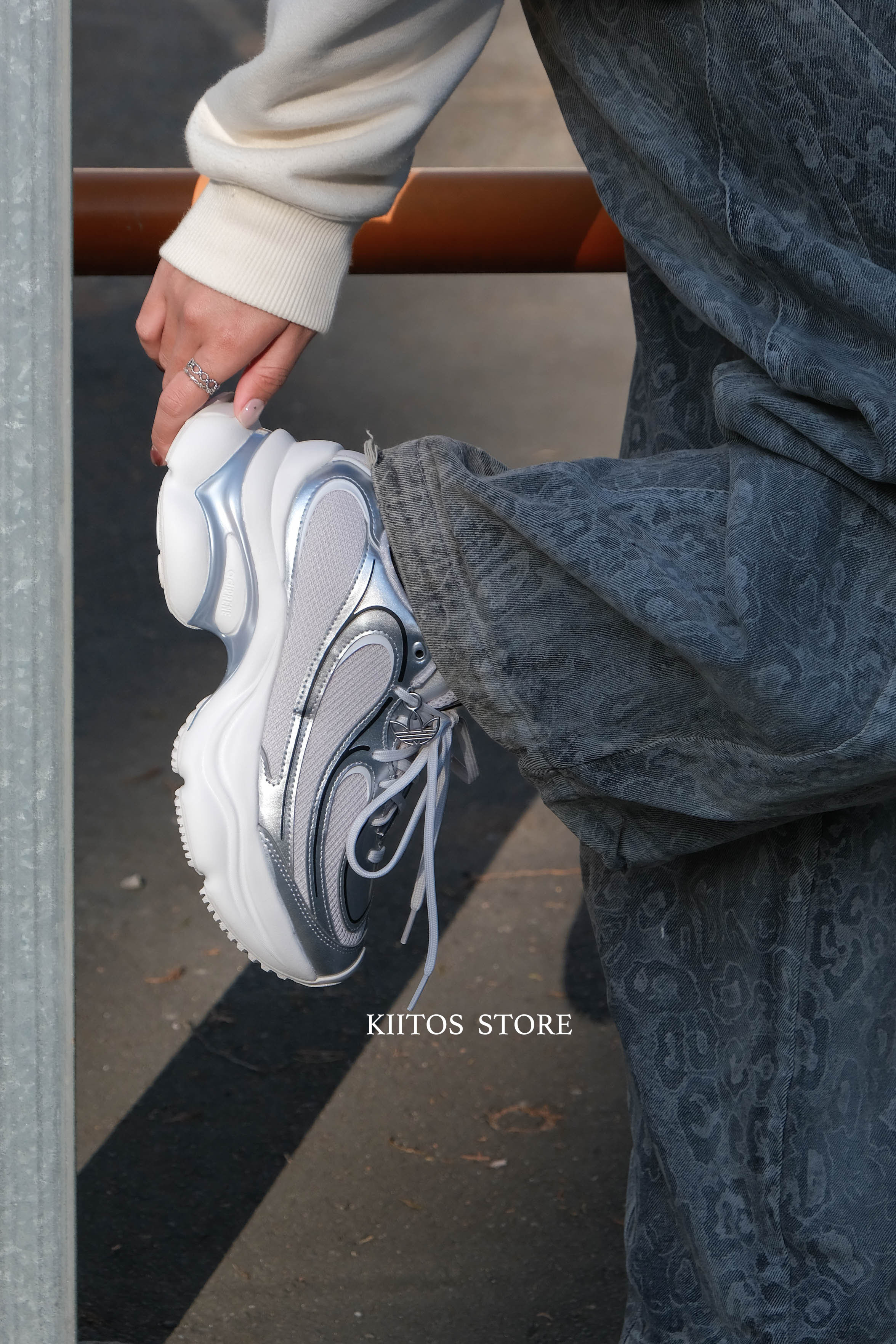 Adidas Originals Ozvenuz W 增高 老爹鞋 酷銀白 KI0557