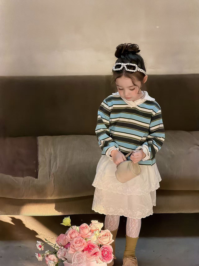 正韓春aiai 藍色條紋花邊袖上衣