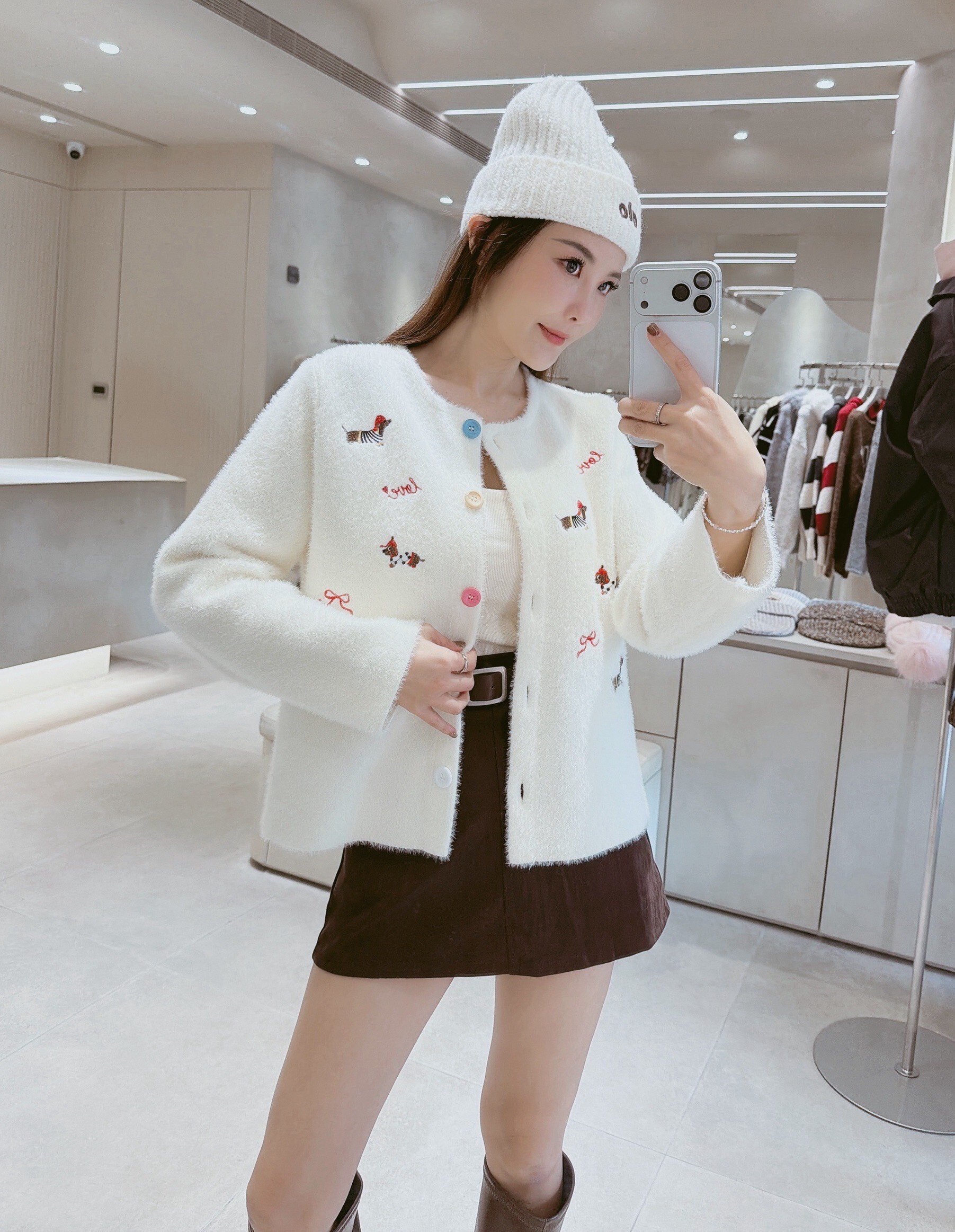 彩色釦臘腸狗刺繡針織衣