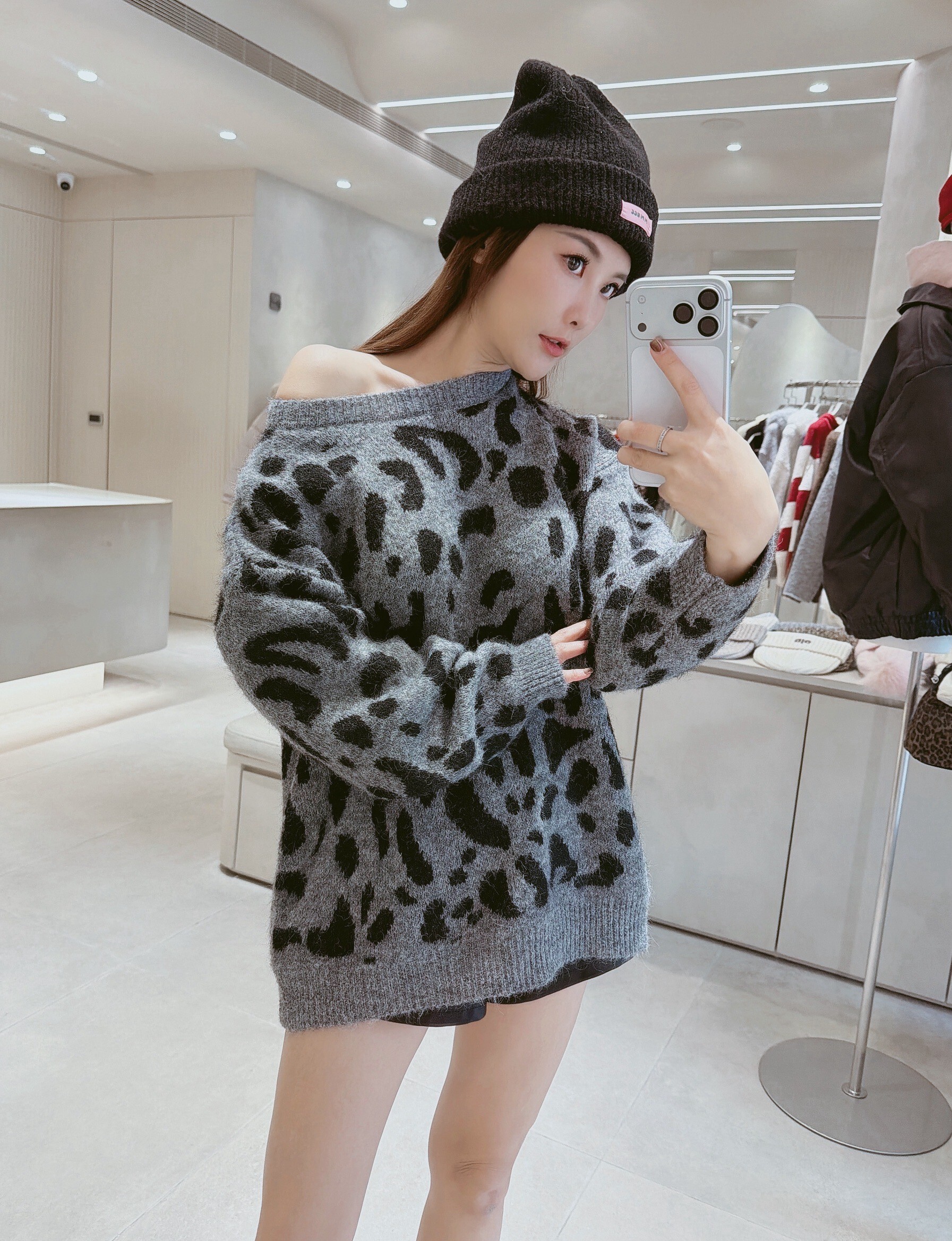 滿版豹紋圖案針織毛衣