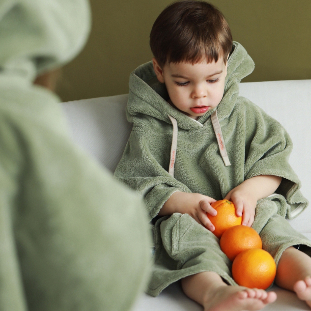 Everyday by Roberta 竹纖維連帽斗篷浴袍 Bamboo-Cotton Poncho - olive green