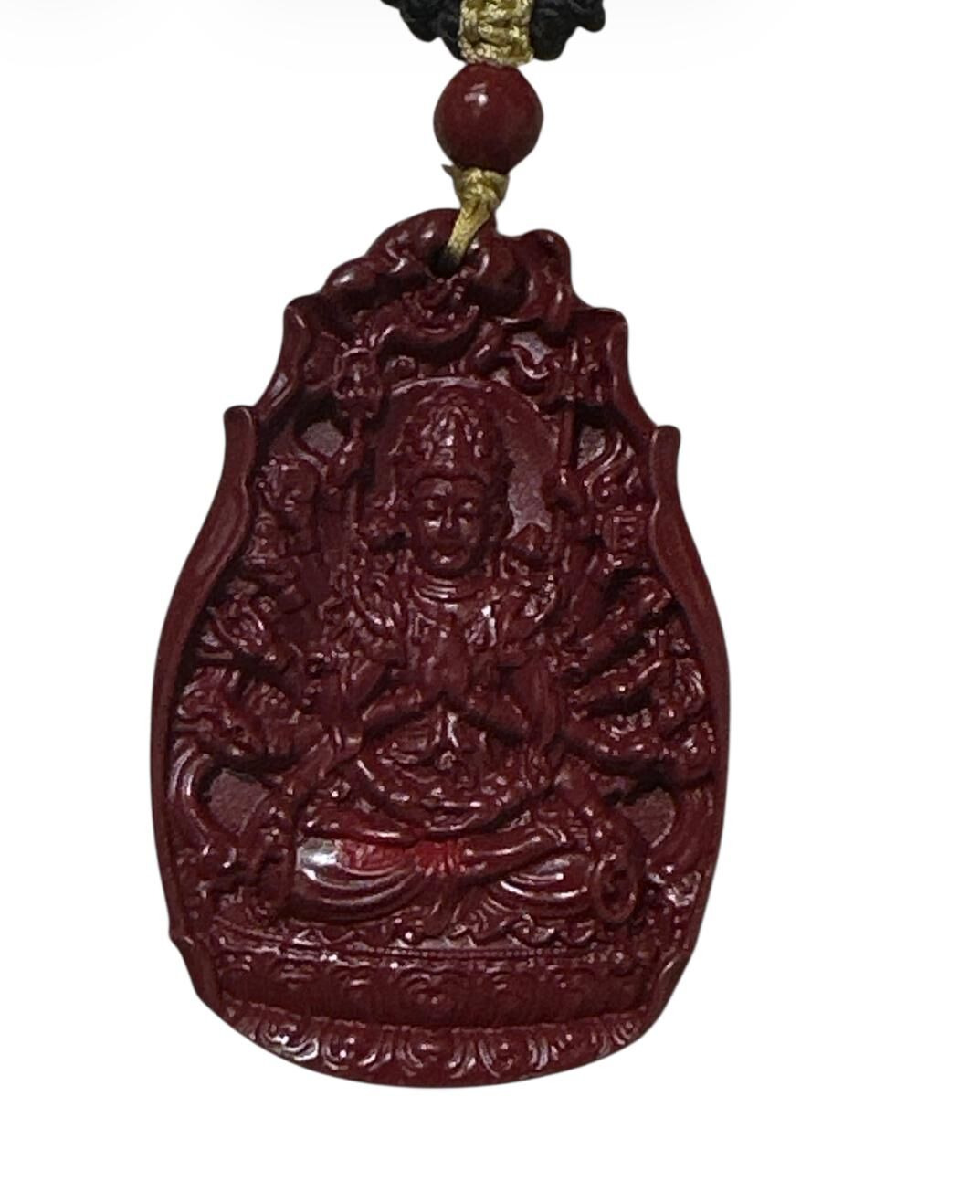 HKHF1222-019 硃砂佛牌 八大守護神-千手觀音:鼠(經師傅開光)尺寸約:3x4.5mm (A19)