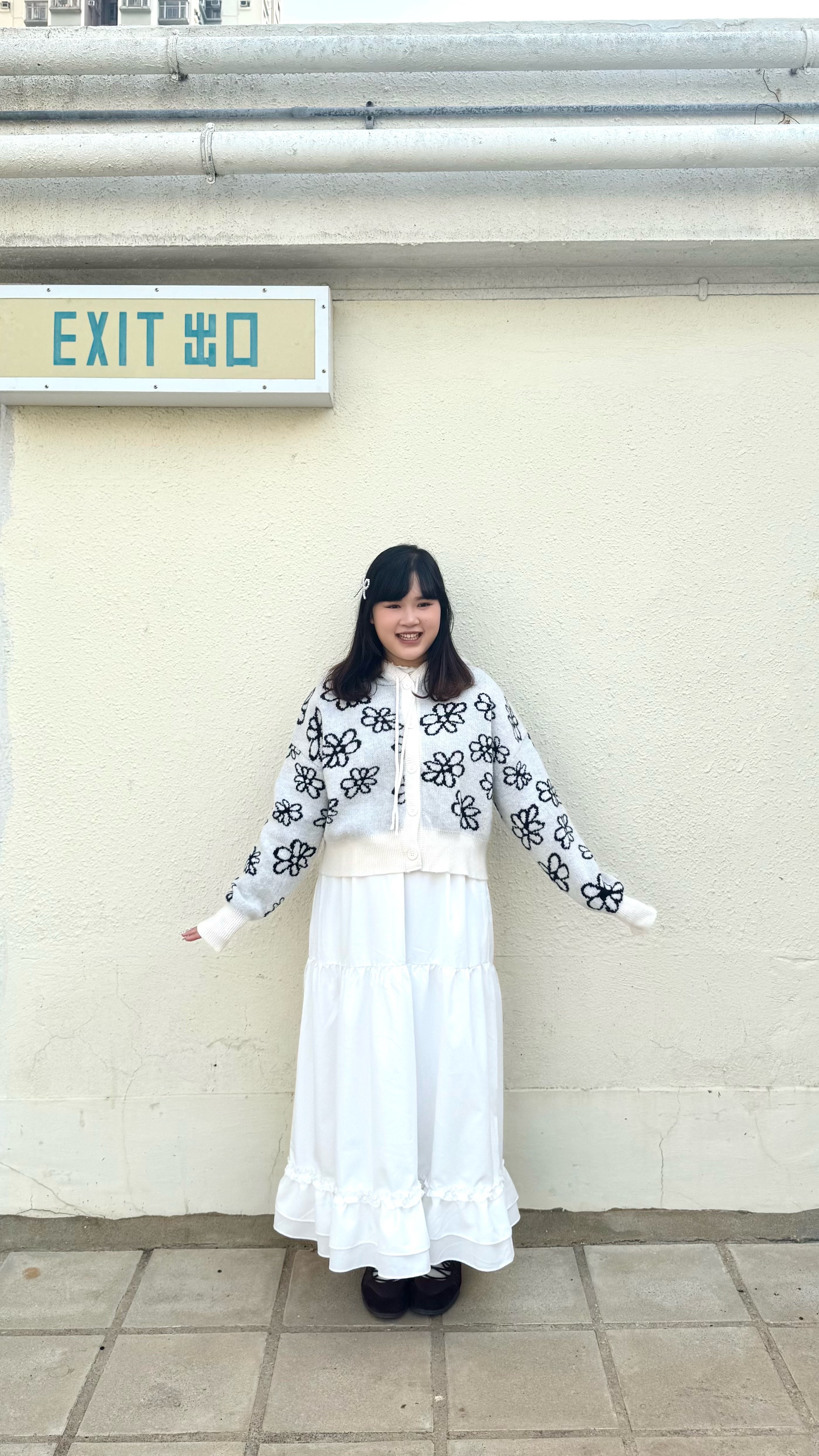 有帽花花冷衫短外套