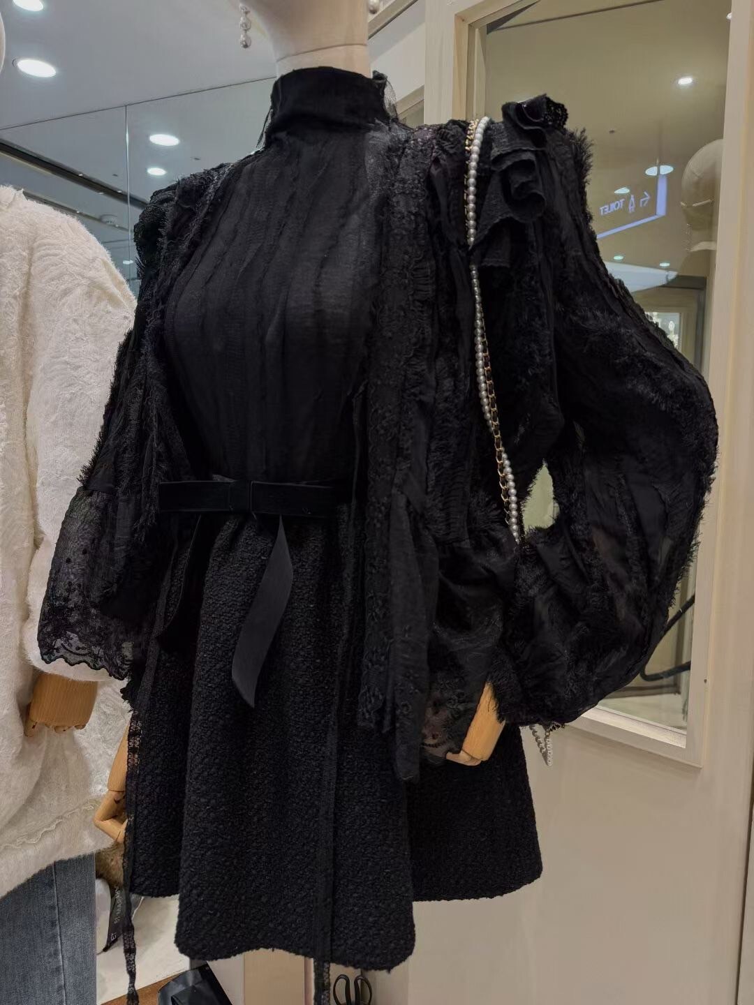 經典黑蝴蝶結腰帶造型軟呢短裙-S-Ｍ