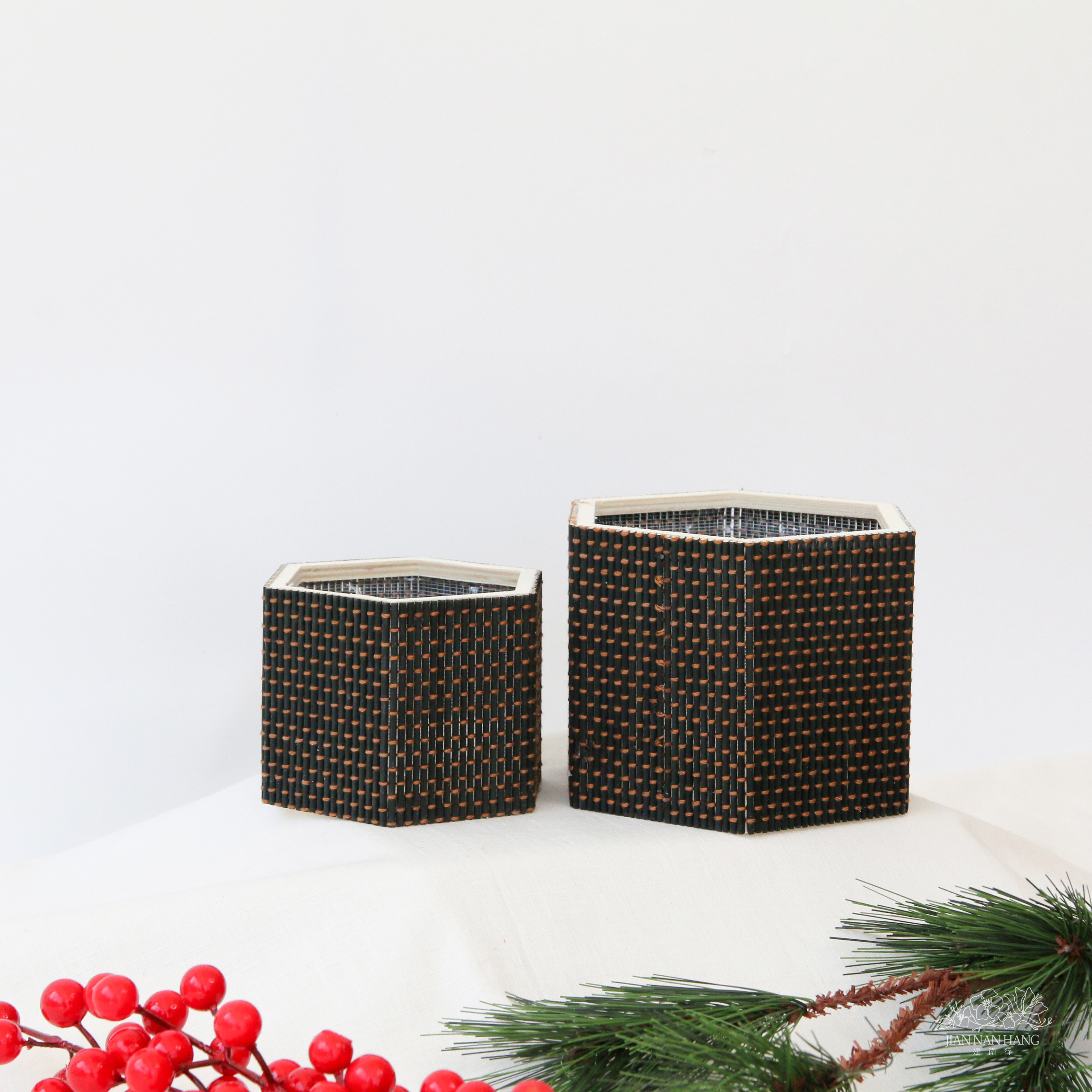 竹編花器 六角形竹林花盆 小 黑