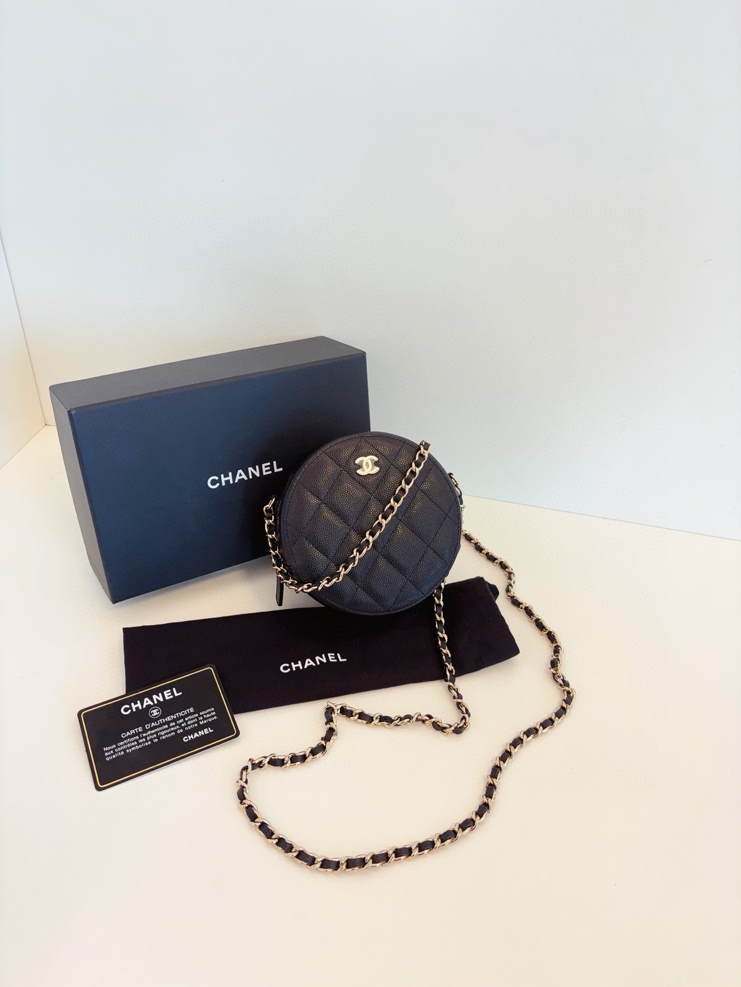 【閒置】Chanel 黑金荔枝皮小圓餅鏈條包