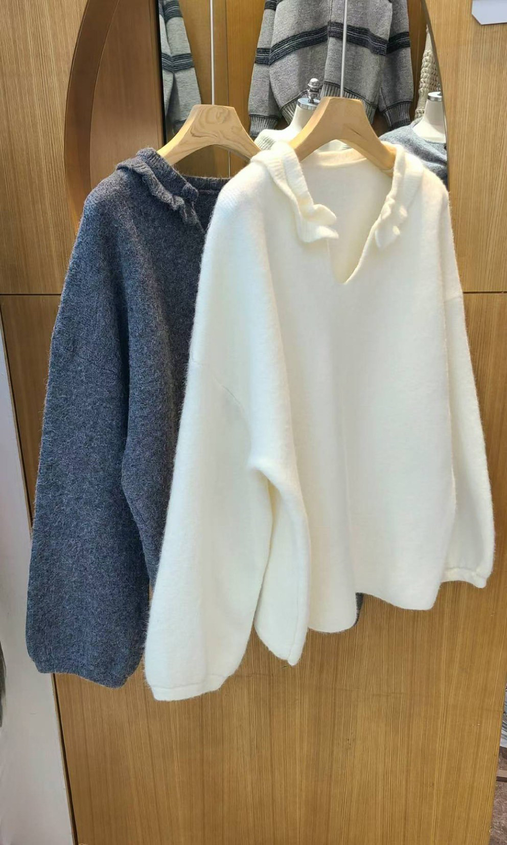 可愛女子荷葉滾邊V領針織上衣毛衣 / 2色