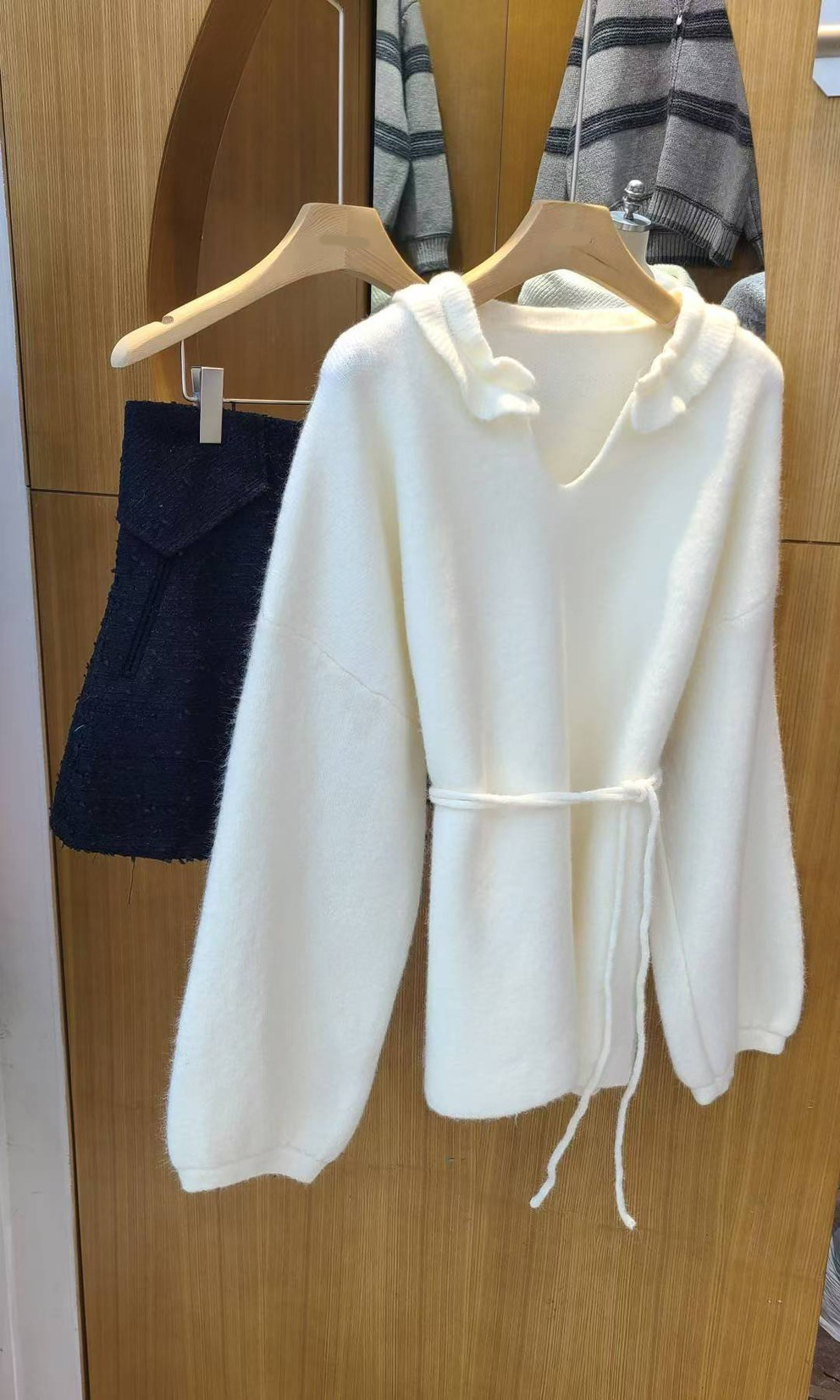 可愛女子荷葉滾邊V領針織上衣毛衣 / 2色