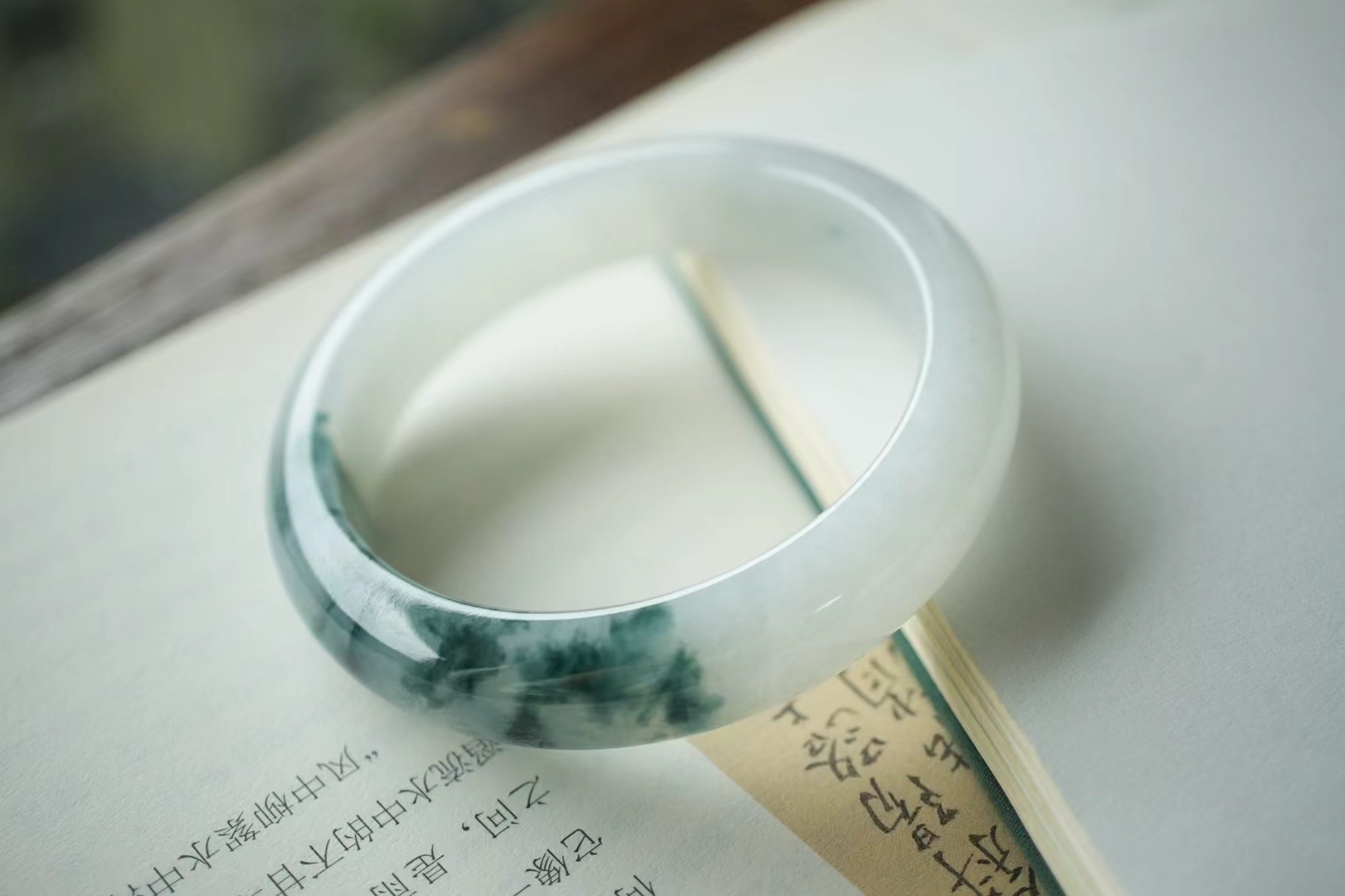 1218866 55.5mm冰種冰飄藍花翡翠正圈手鐲 (54-56)