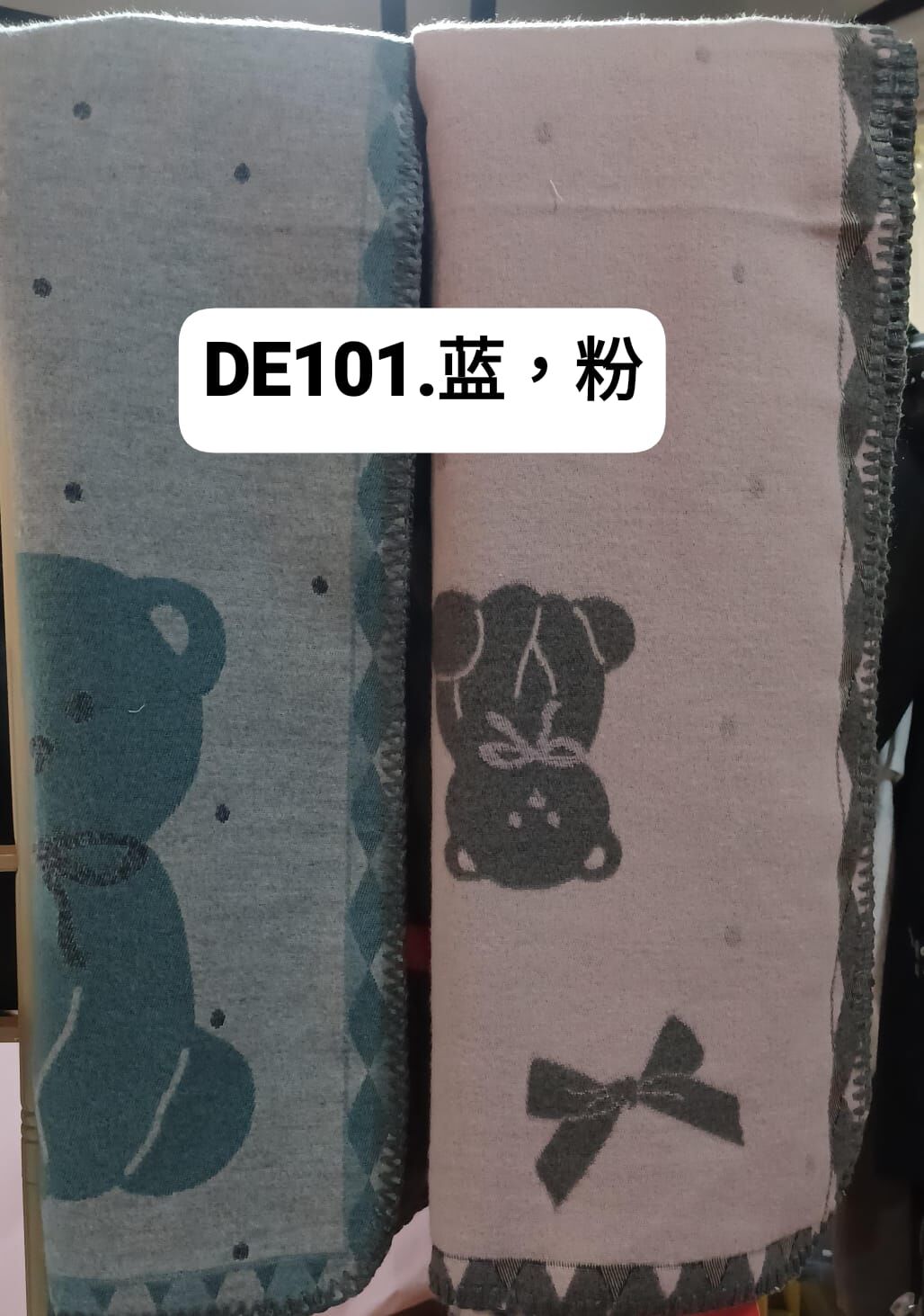 DE101 頸巾 $199