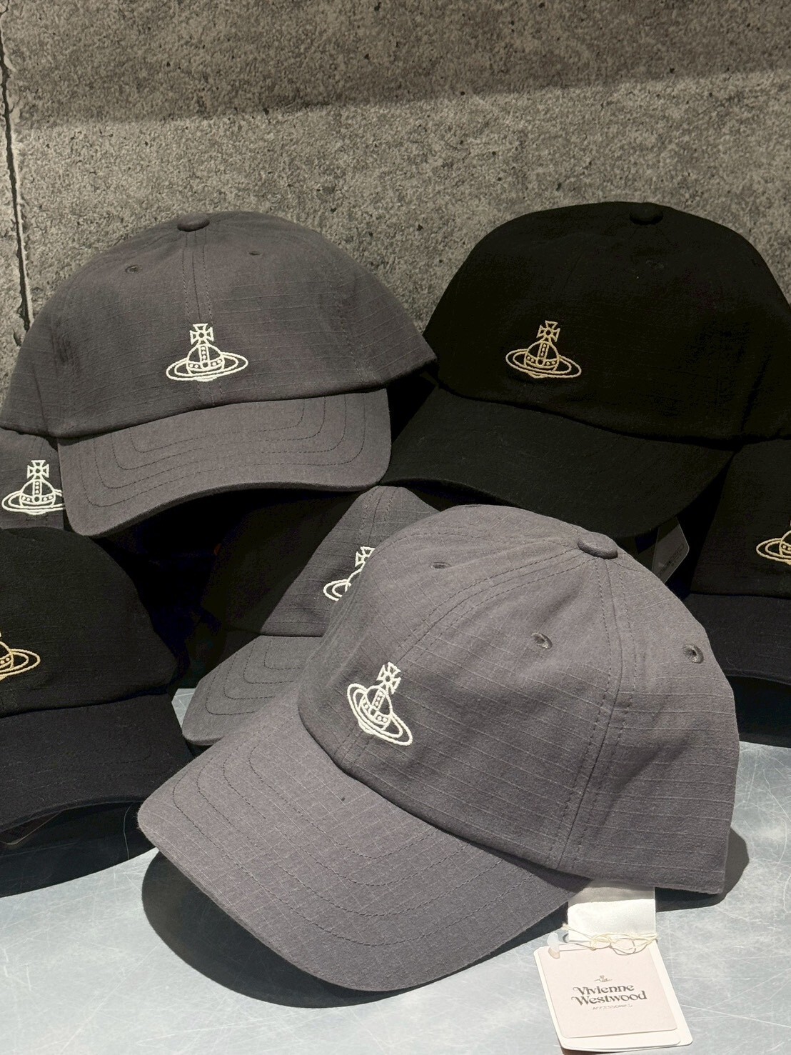 現貨折扣 Vivienne Westwood 稀少款 刺繡土星Logo老帽