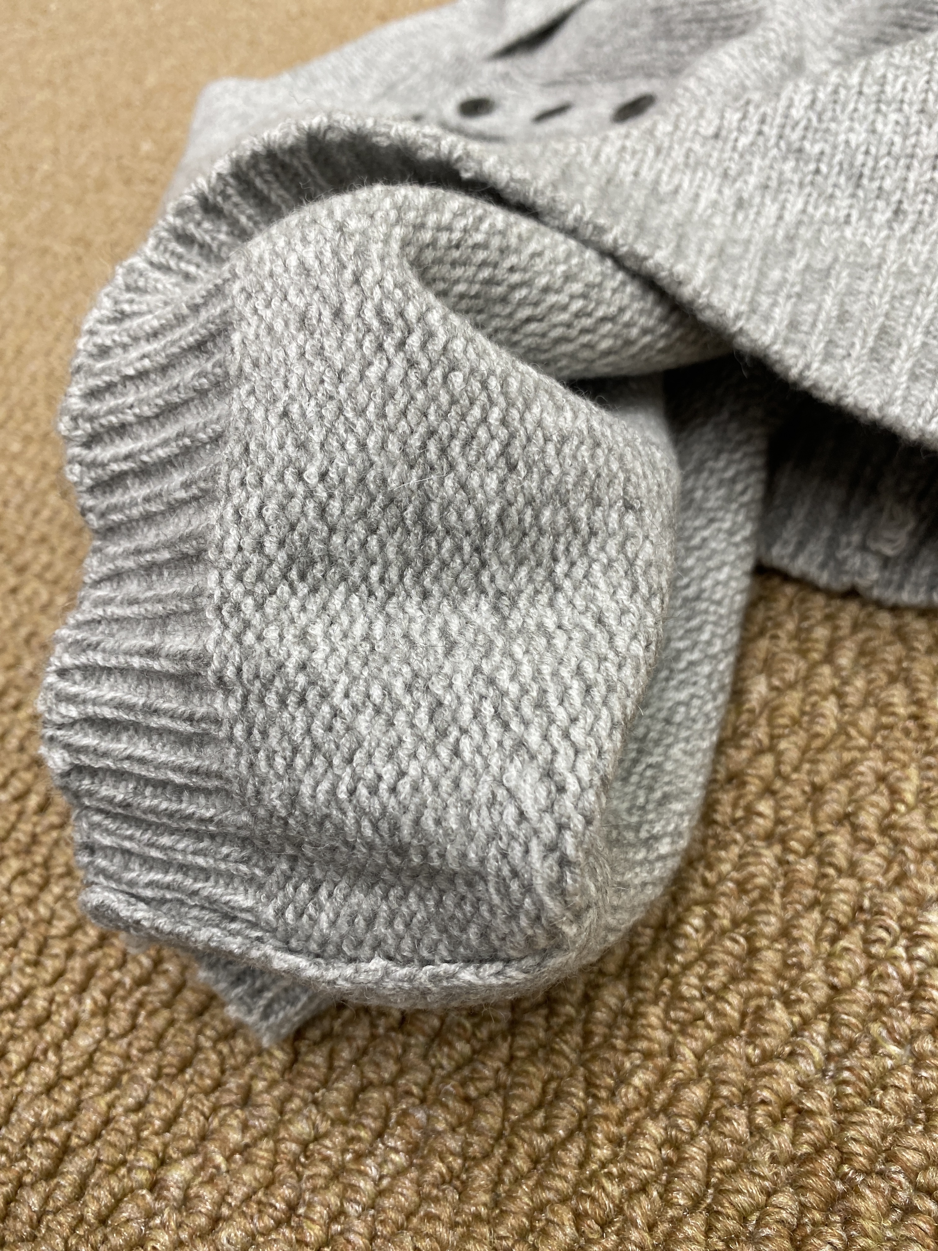 A03945鈕扣針織上衣