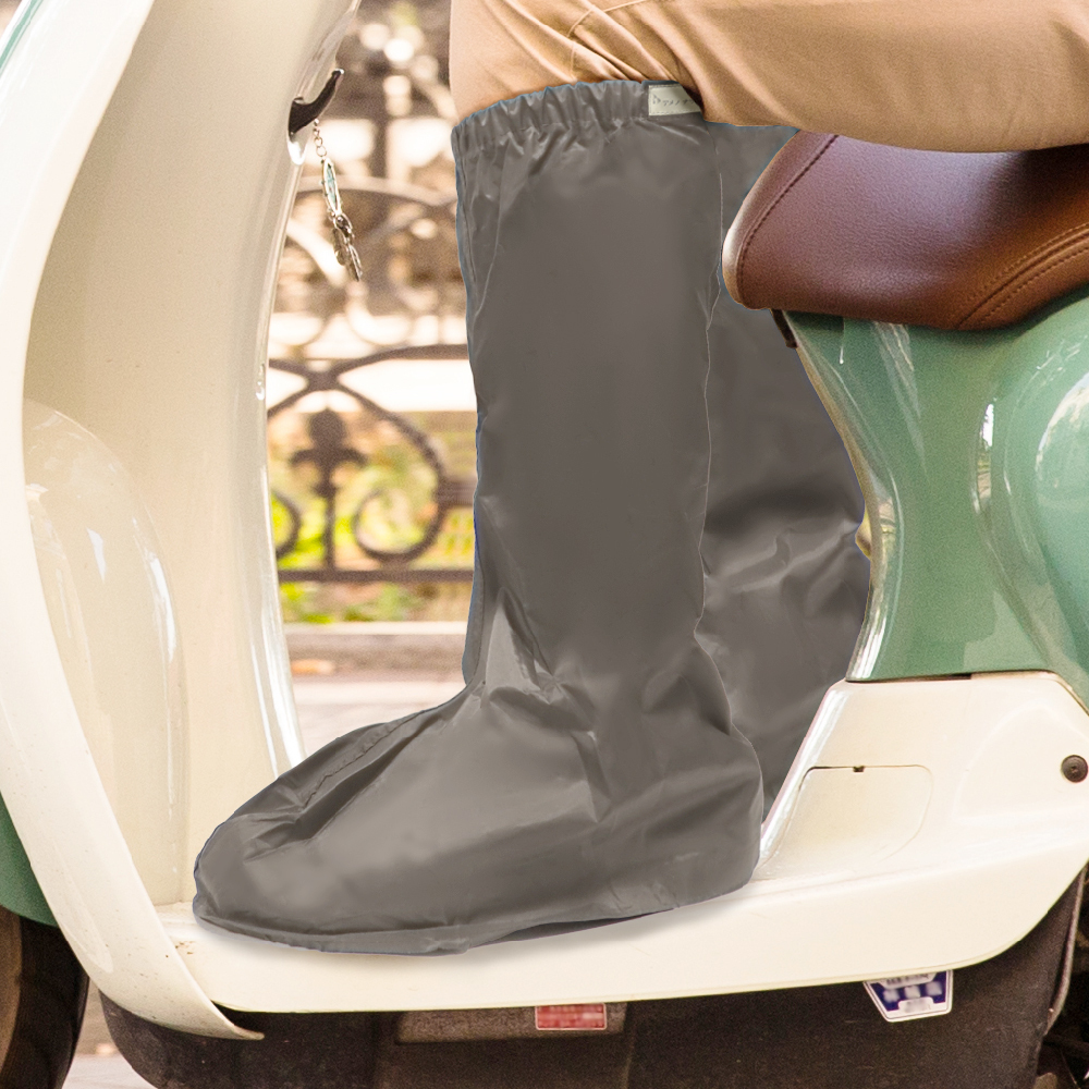 快穿脫防水雨鞋套,有10,000mm耐水壓以上,通過SGS國家標準認證,全方位防水,騎行在雨天保持乾燥