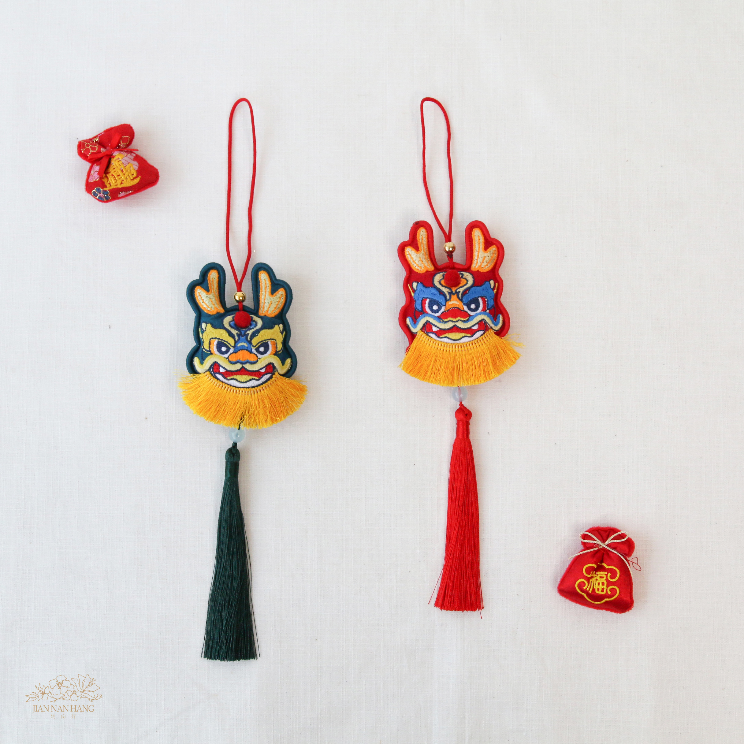 裝飾 鬍鬚龍吊飾掛件 2色