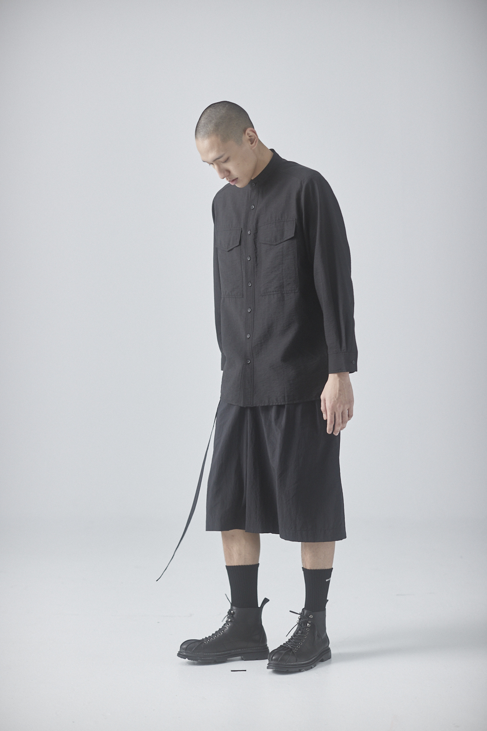 黑色打摺七分寬褲