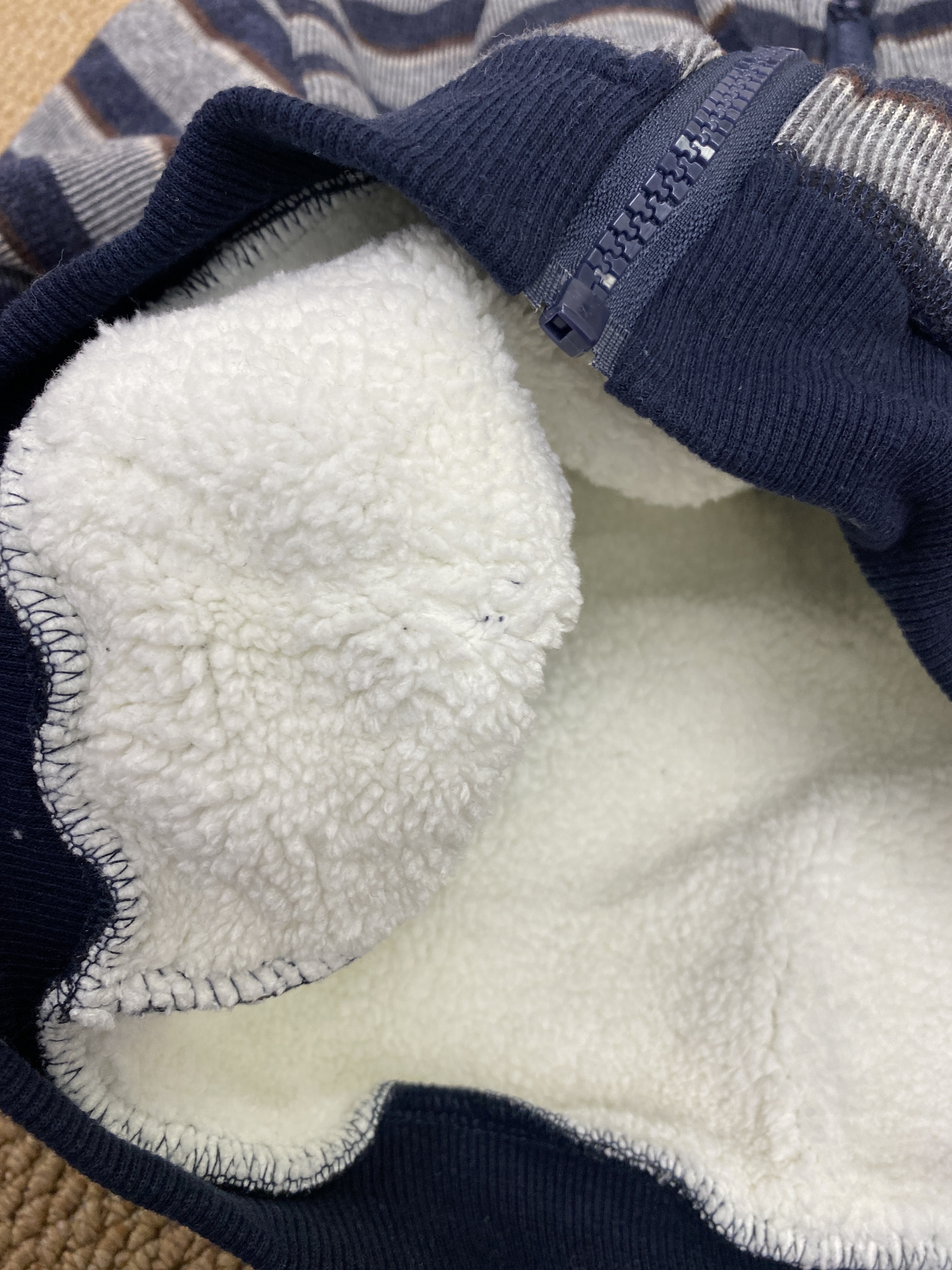 A03948灰藍條紋外套