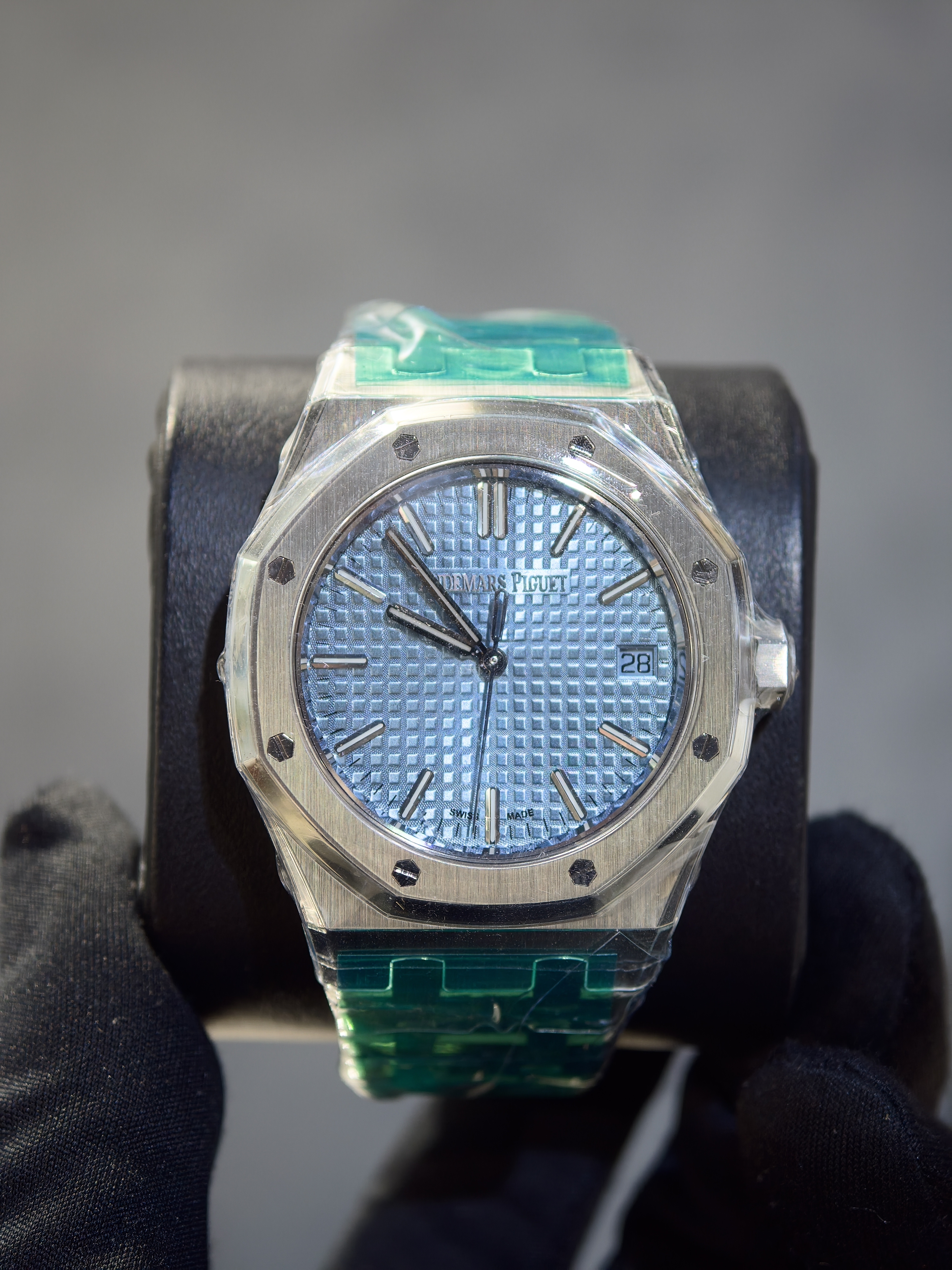 BRAND NEW AUDEMARS PIGUET  15550ST.OO.1356ST.04 15550 15550st 50th Anniversary AUDEMARS PIGUET  LIGHT BLUE DIAL ROYAL OAK SELFWINDING 37MM