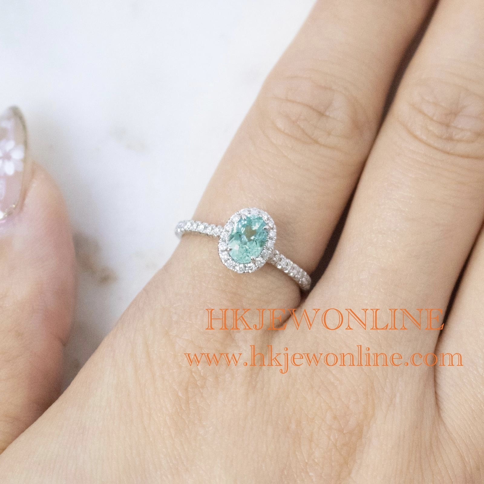 18K White Gold Paraiba Diamond Ring (with Guild Certificate)