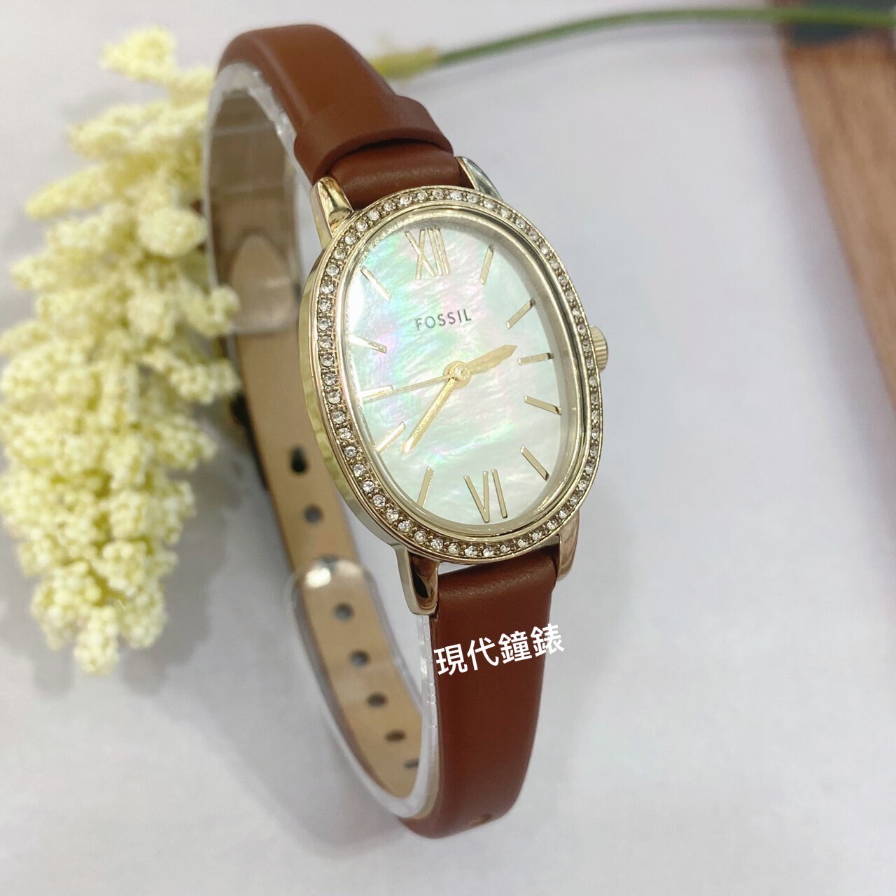 【FOSSIL】Penny 晶鑽高雅橢圓腕錶BQ3973 22mm現代鐘錶
