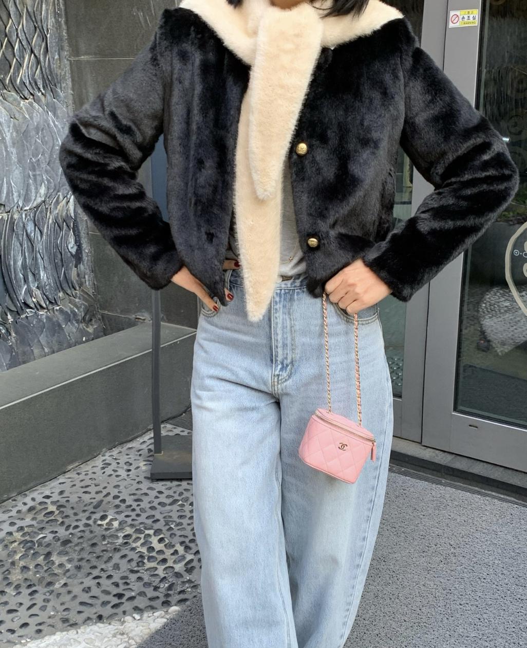 Fabienne 柔毛後鬆緊短版外套 [ 3色 / Free ]