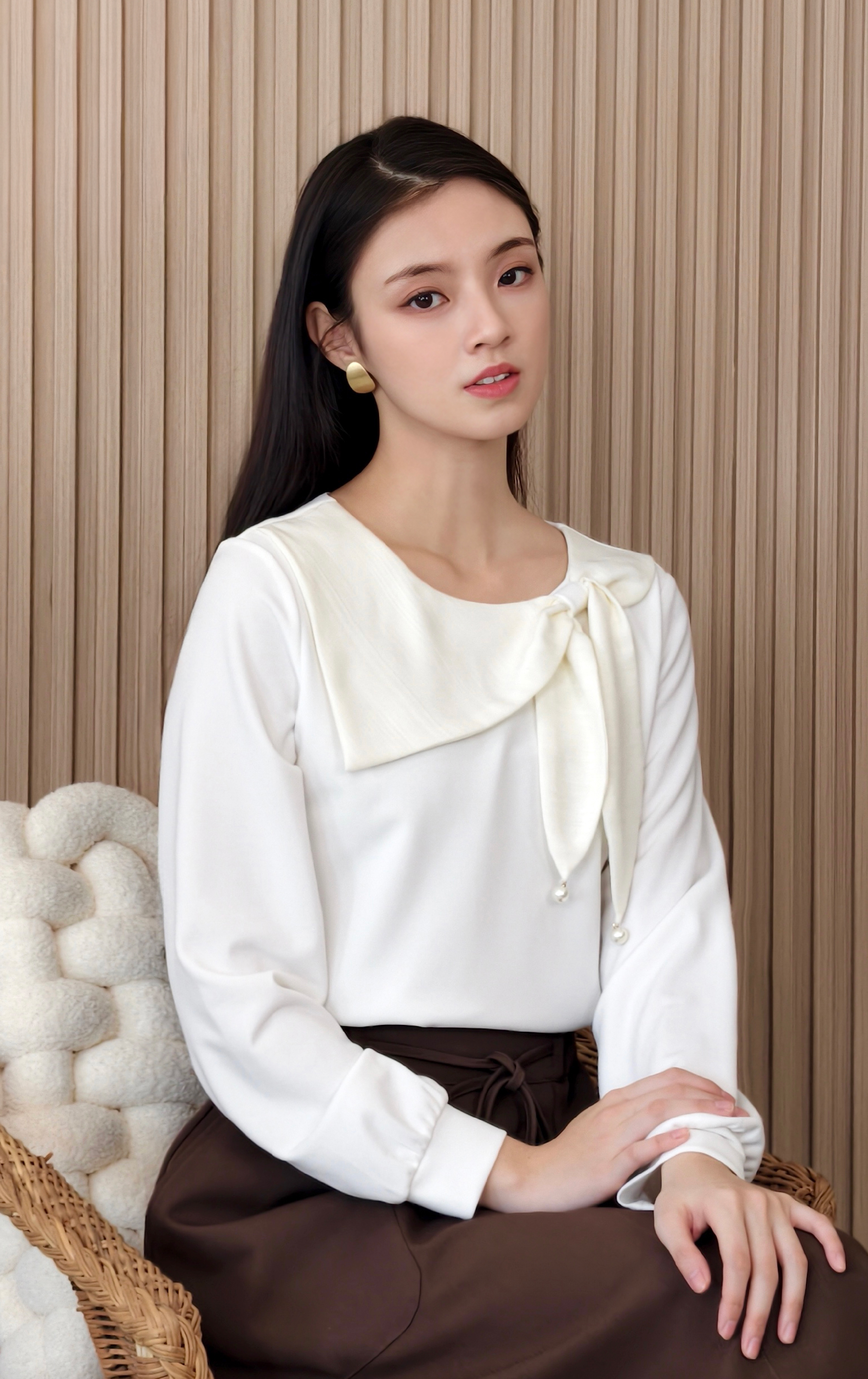 紐結領口上衣 LT0841