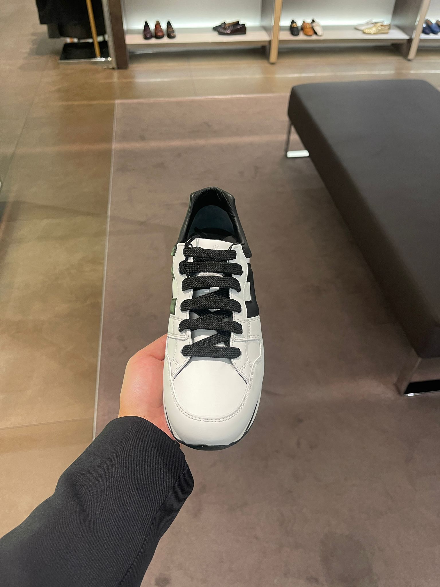 Tods Hogan Allacciato H222 sneakers black and white