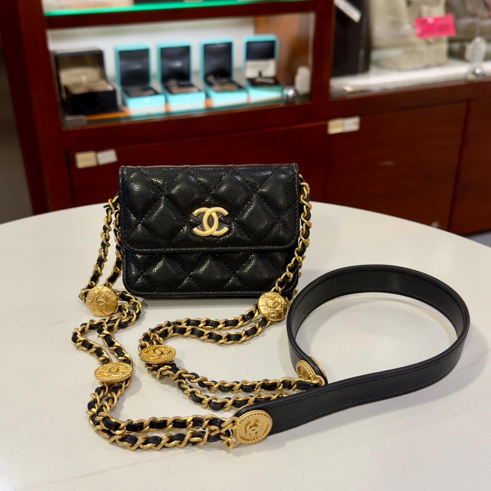 全新CHANEL小廢包 AP2857 黑色荔枝皮金扣金幣鏈WOC 晶片款 #BRAND NEW #香榭站正品
