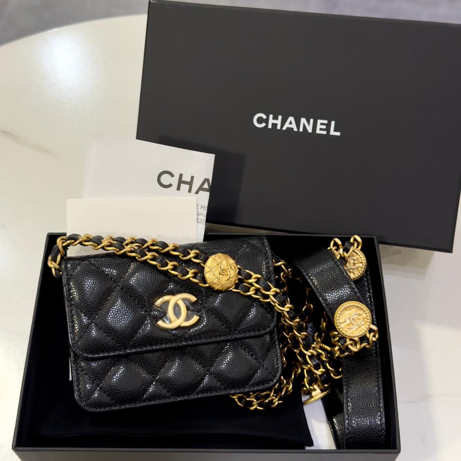 全新CHANEL小廢包 AP2857 黑色荔枝皮金扣金幣鏈WOC 晶片款 #BRAND NEW #香榭站正品