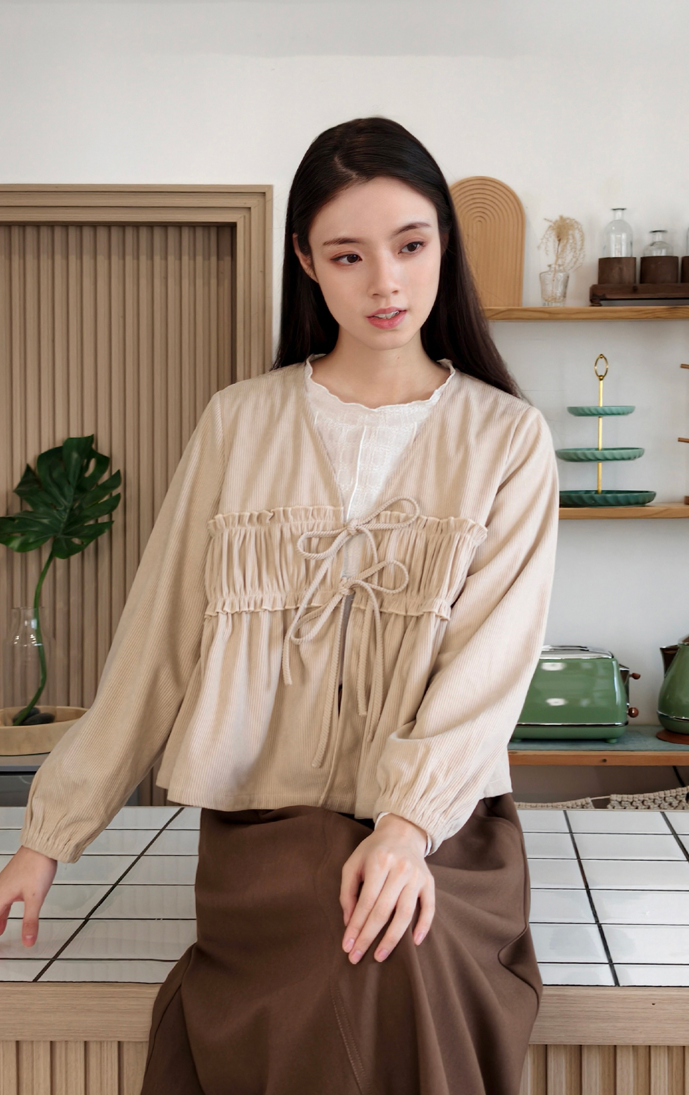 壓褶蝴蝶結外套 JK0181