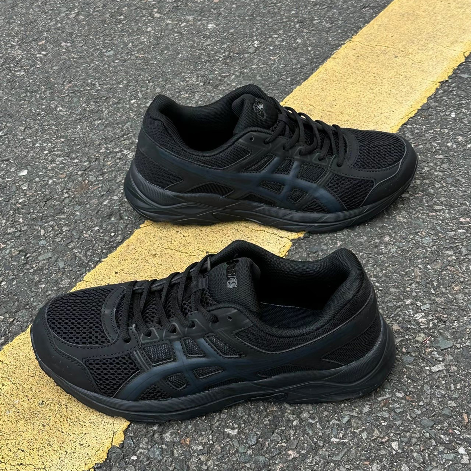 Asics JOG 100T 黑色 全黑 黑魂 復古 透氣 舒適 通勤 跑鞋 運動鞋 男女鞋 1022A335-001