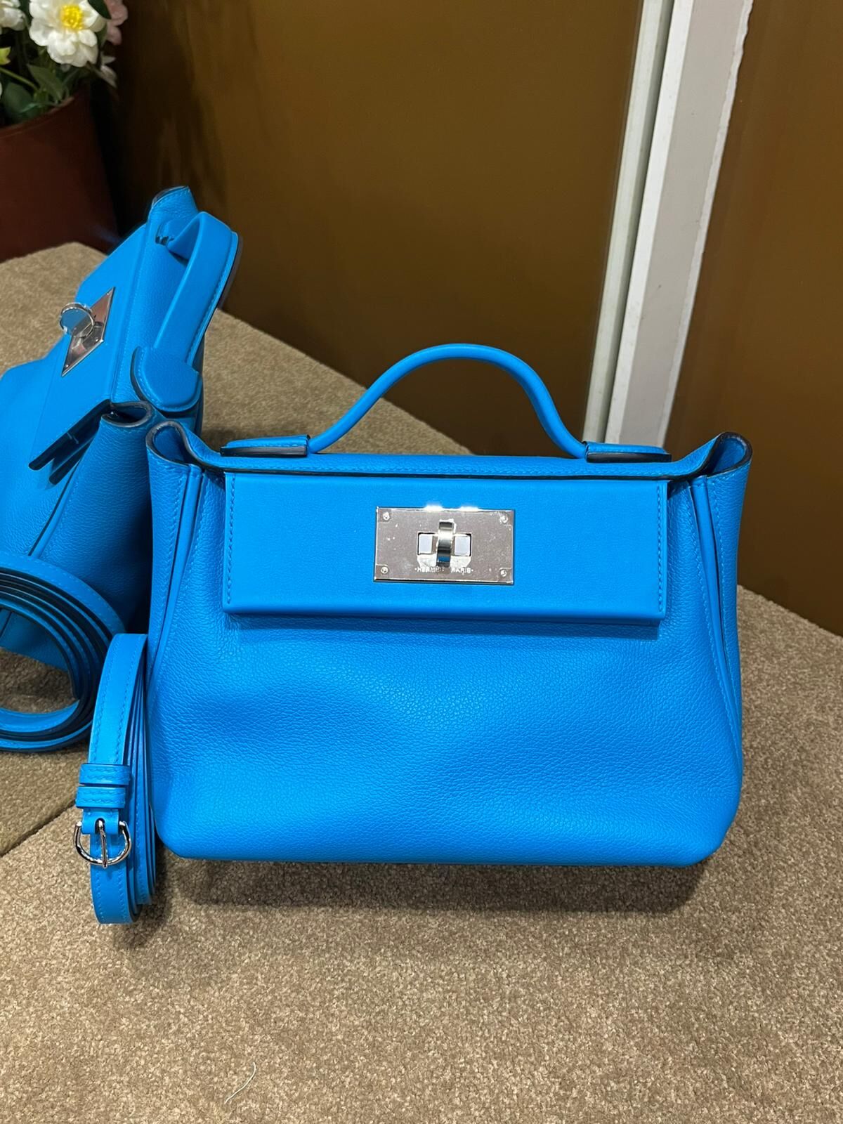 2424 mini 0F bleu Frida ck evercolor Z (閒置品）