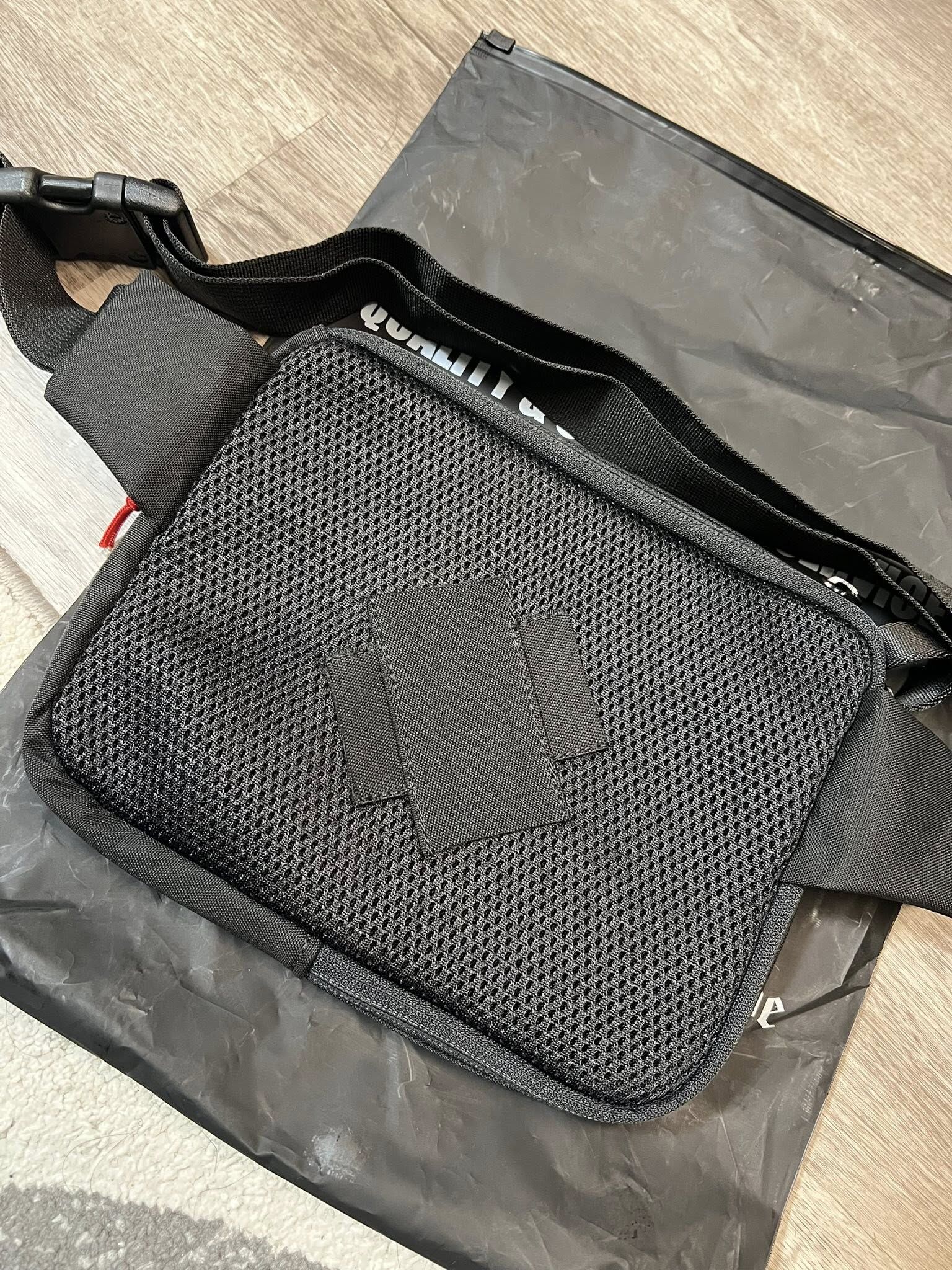 Bastinelli Knives FBAG MEDIUM BLACK