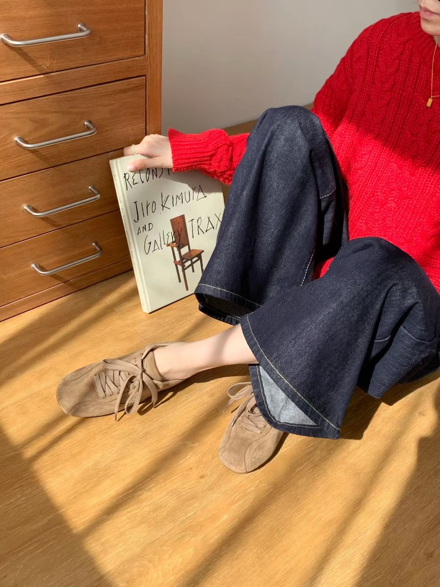 圓頭絨面簡約德訓鞋