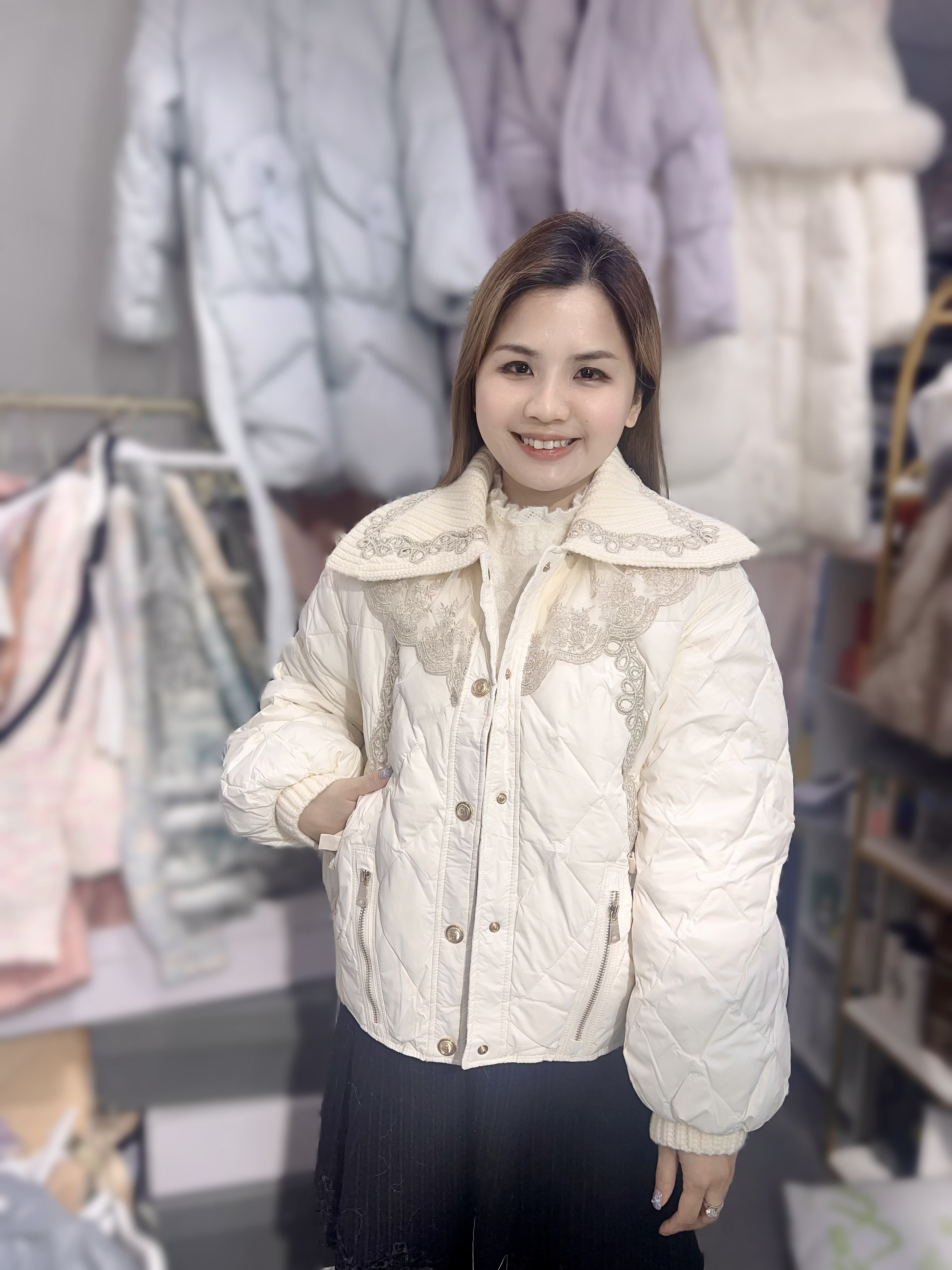 (現貨)   D08 胸48 長23 反領高質金線羽絨 $719  （一口價）MADE IN KOREA