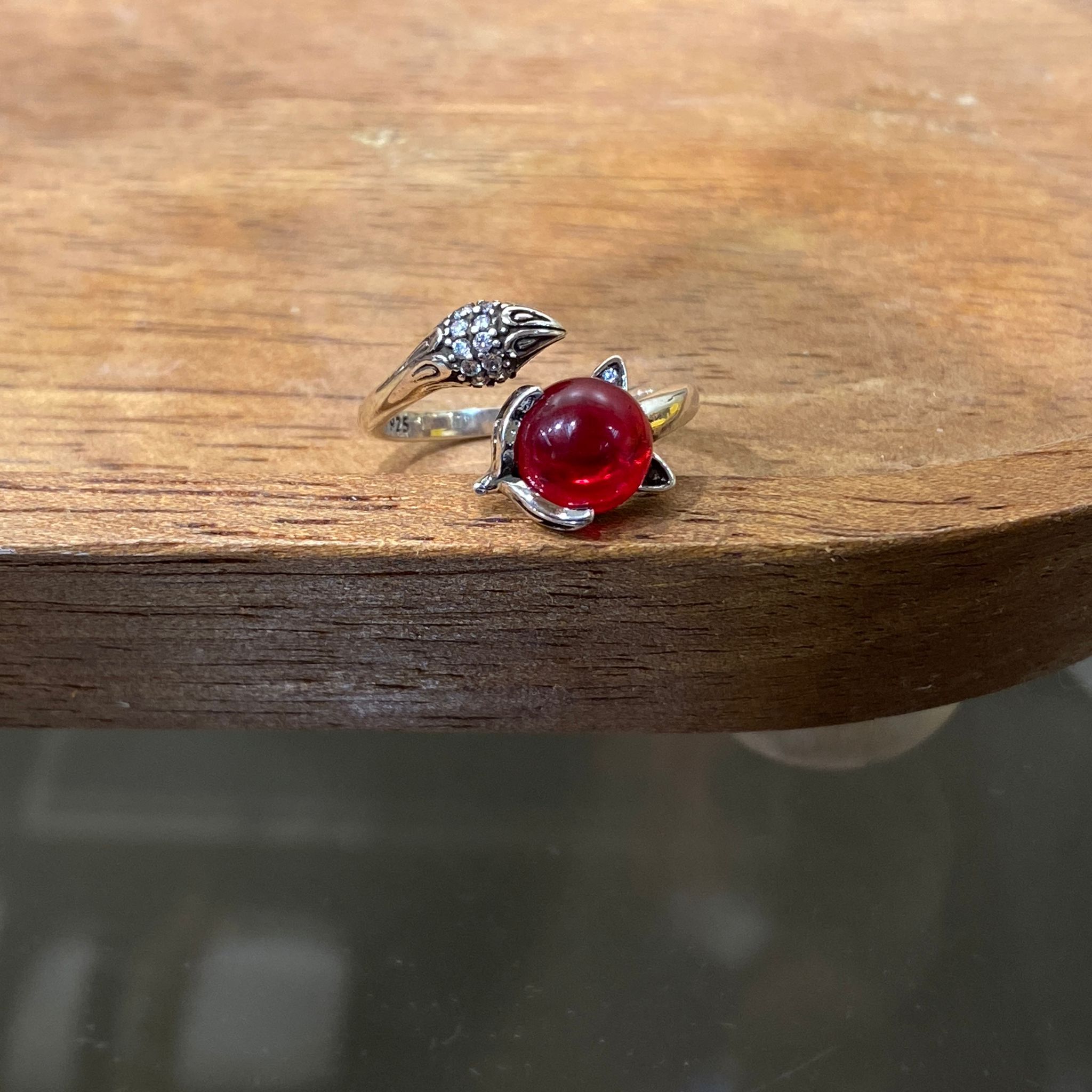 HKHF1222-075 九尾狐戒指 (A73)