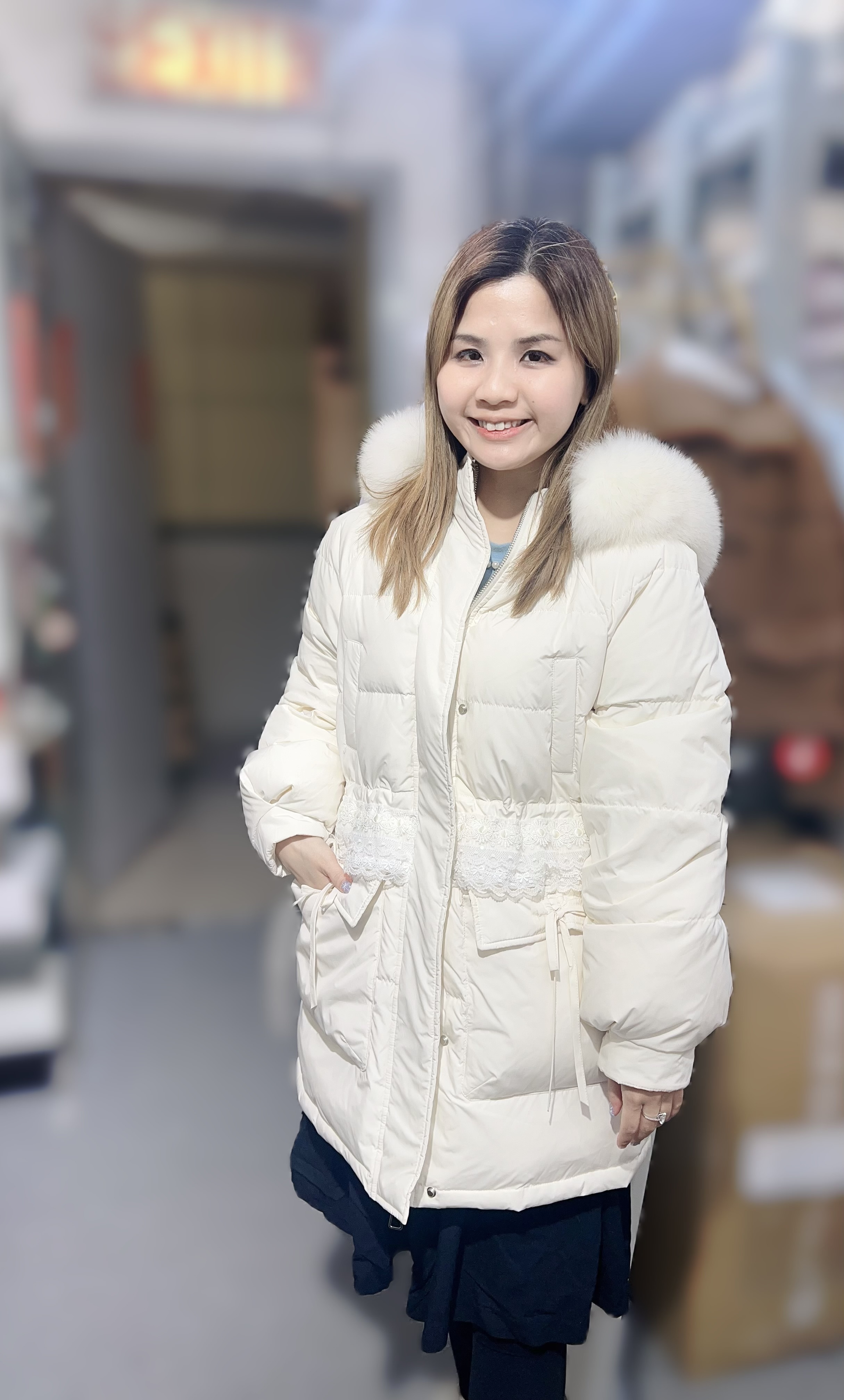 DE102   毛毛70%鴨羽絨  20鵝絨      胸S40 長30 /  M42長30 /  L44 長30   原價 $1099