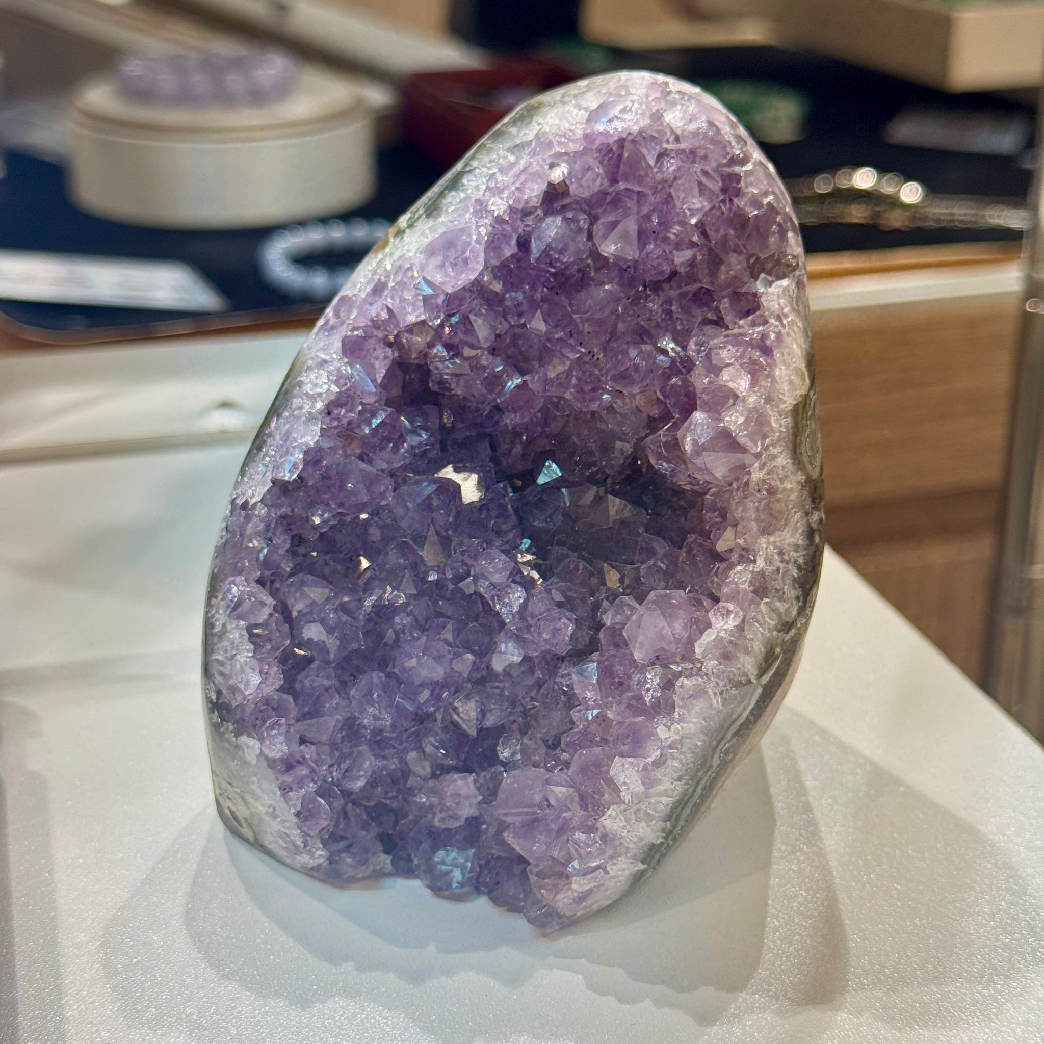 HKHF1222-088 紫水晶洞靠山-3  (A86)