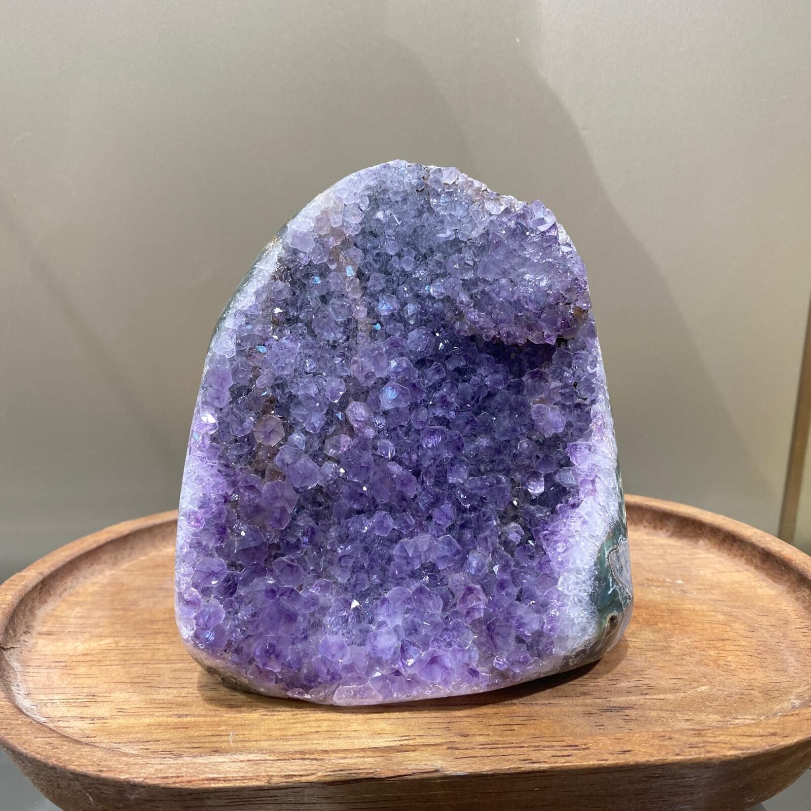 HKHF1222-090 紫水晶洞靠山-4  (A88)