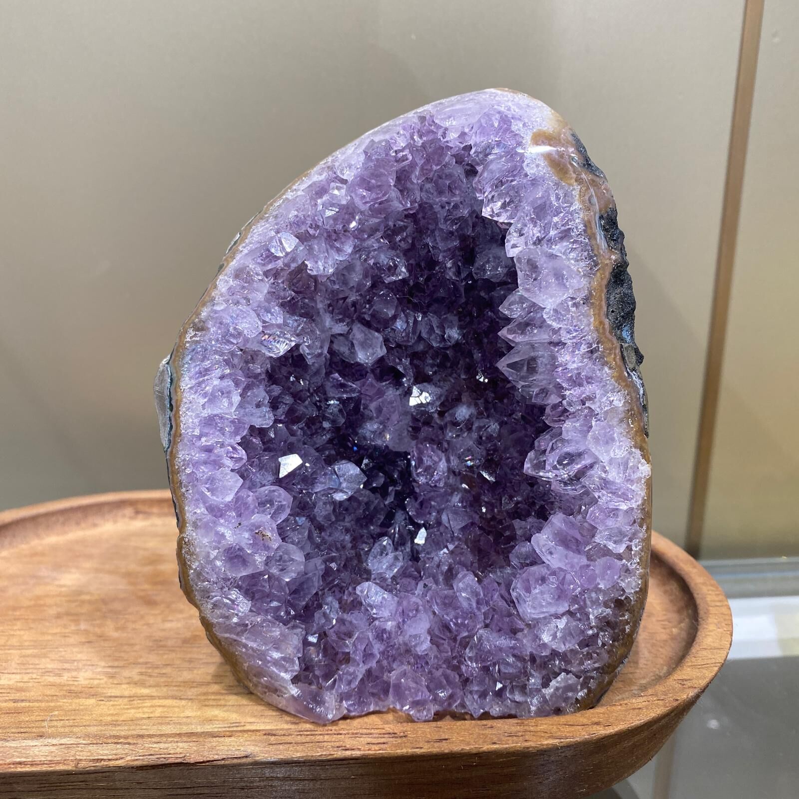 HKHF1222-091 紫水晶洞靠山-5  (A89)